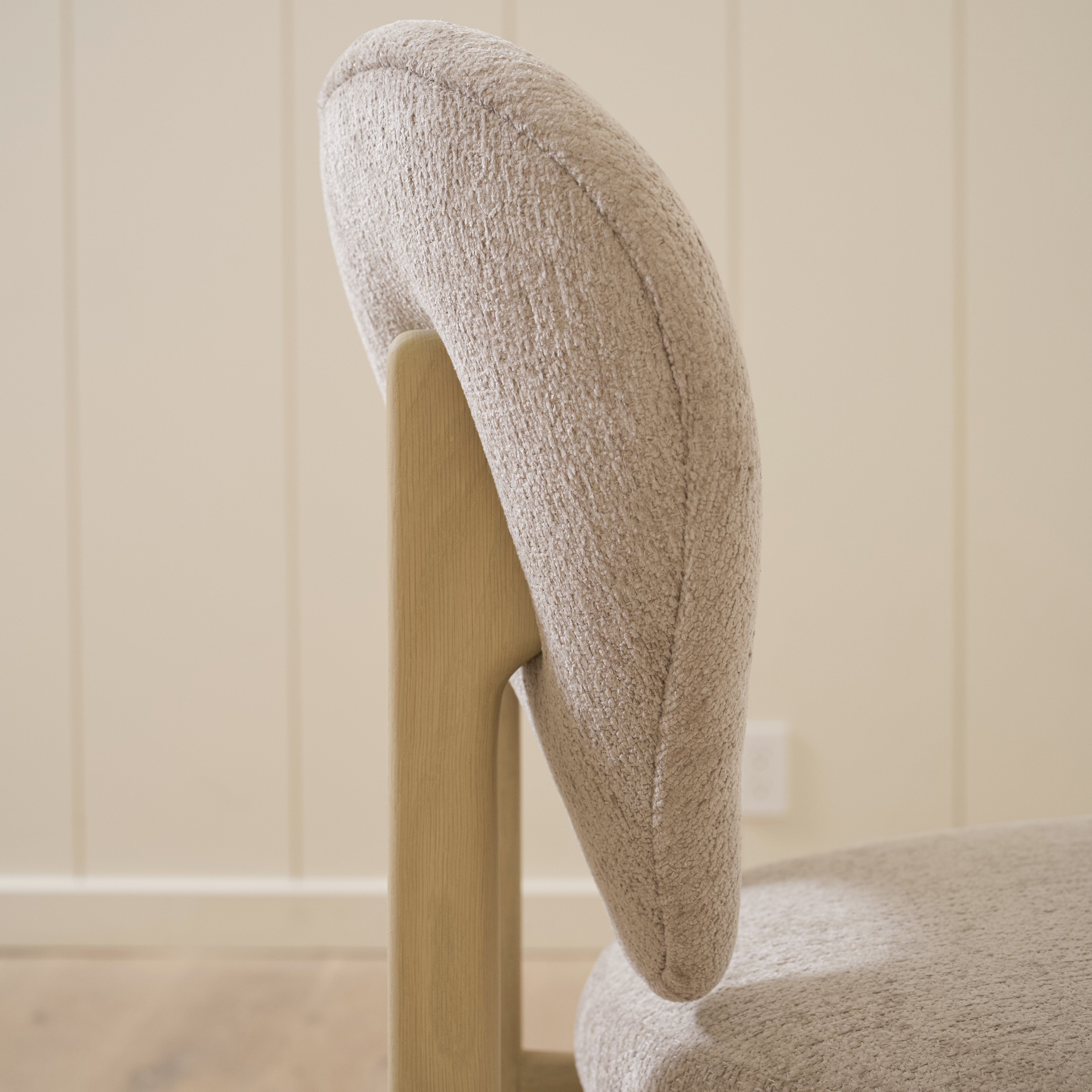 As Shown: Dylan Linen, Sand