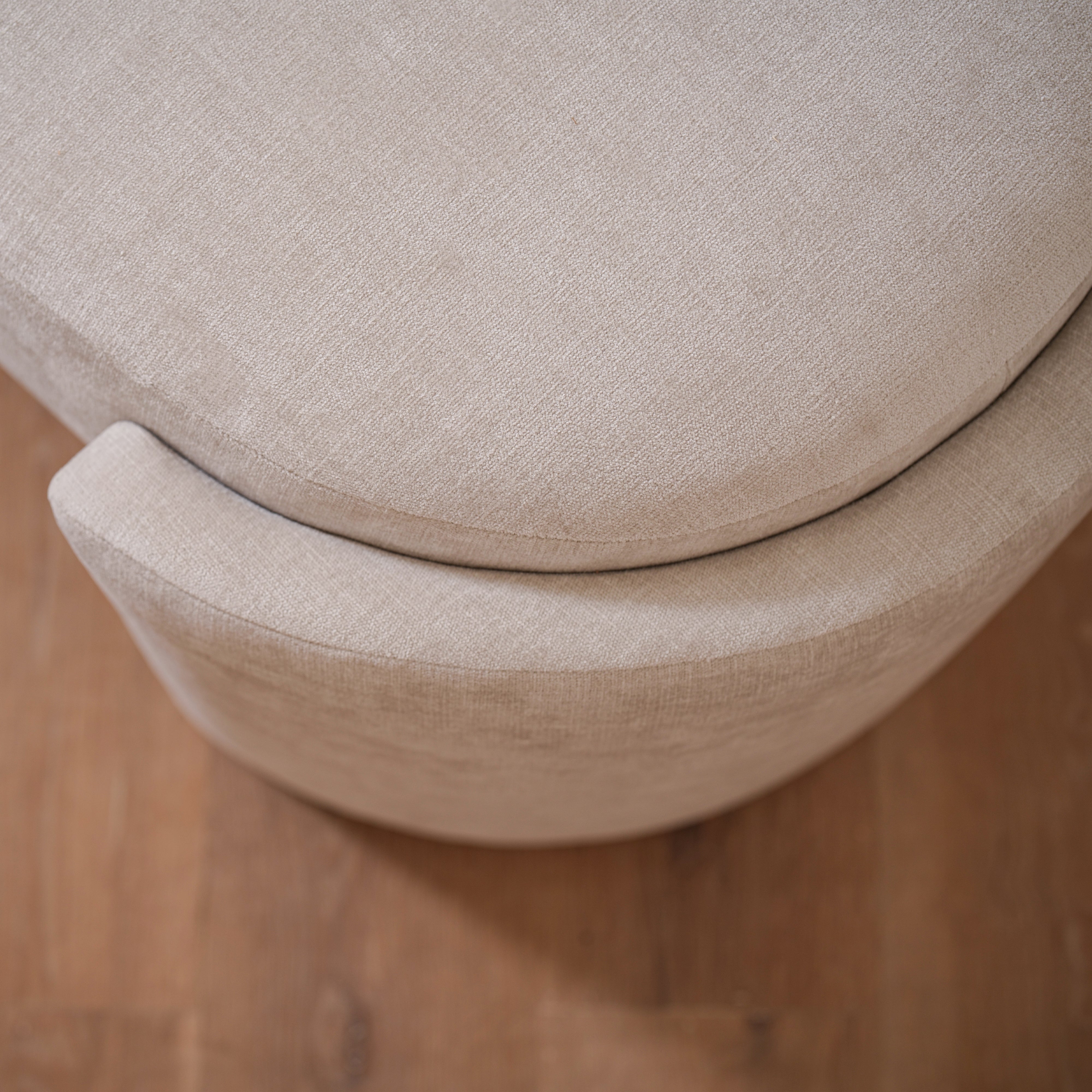 As Shown in Canyon Putty