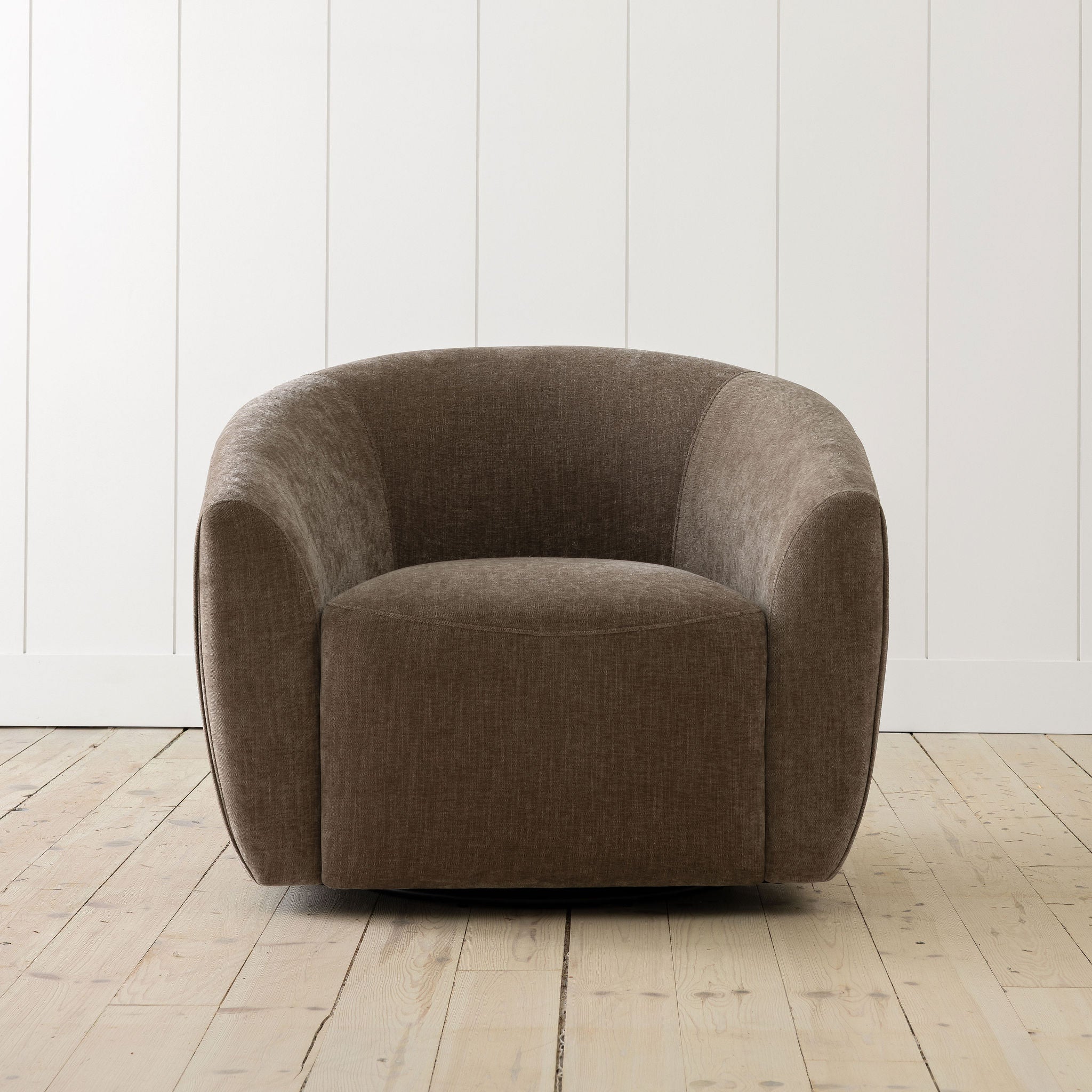 Maelor Upholstered Chair in Canyon Chestnut, Performance Fabric with Swivel Base