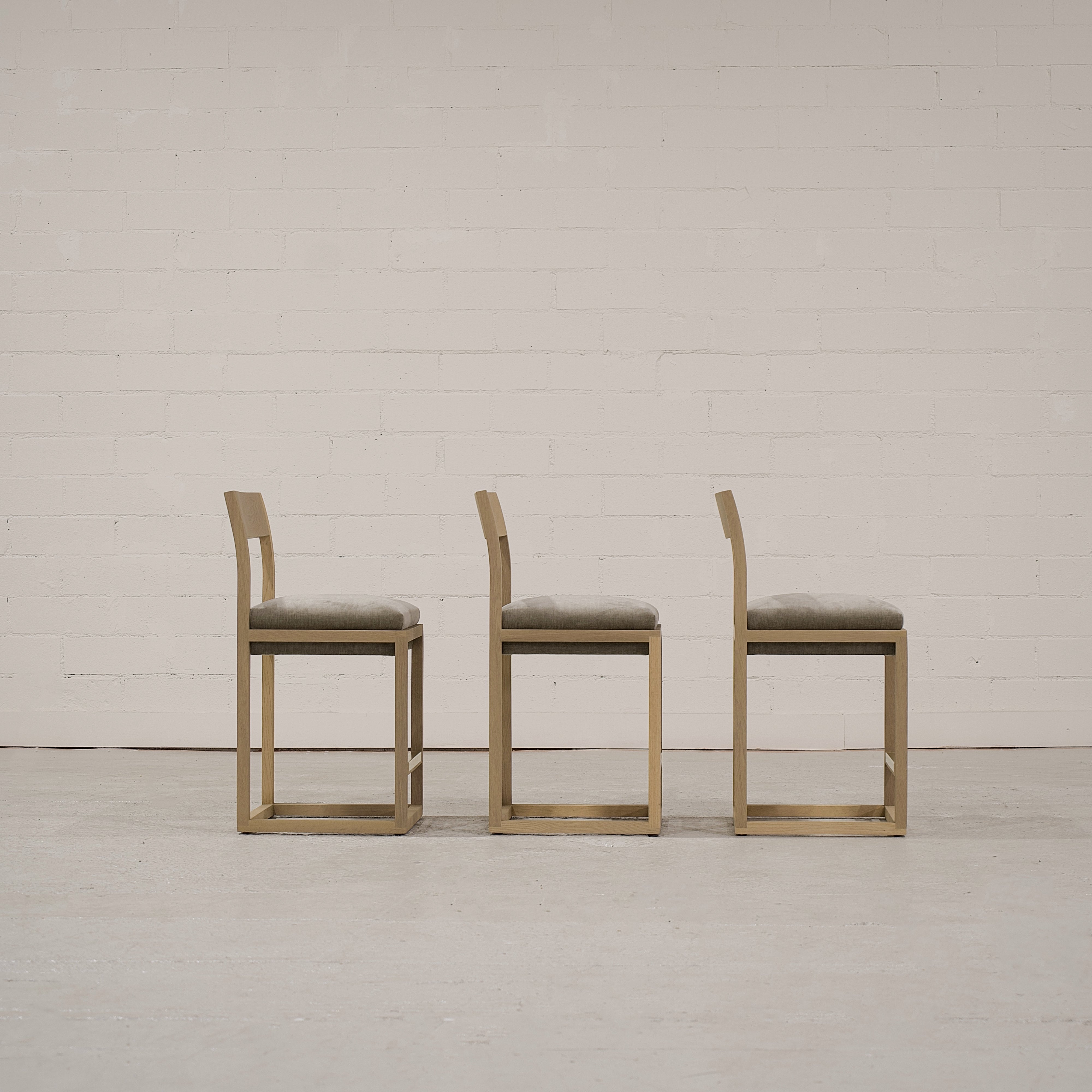 As Shown: Bar height: 18"W x 20"D x 42"H | Fabric: Canyon Chestnut | Finish: Natural