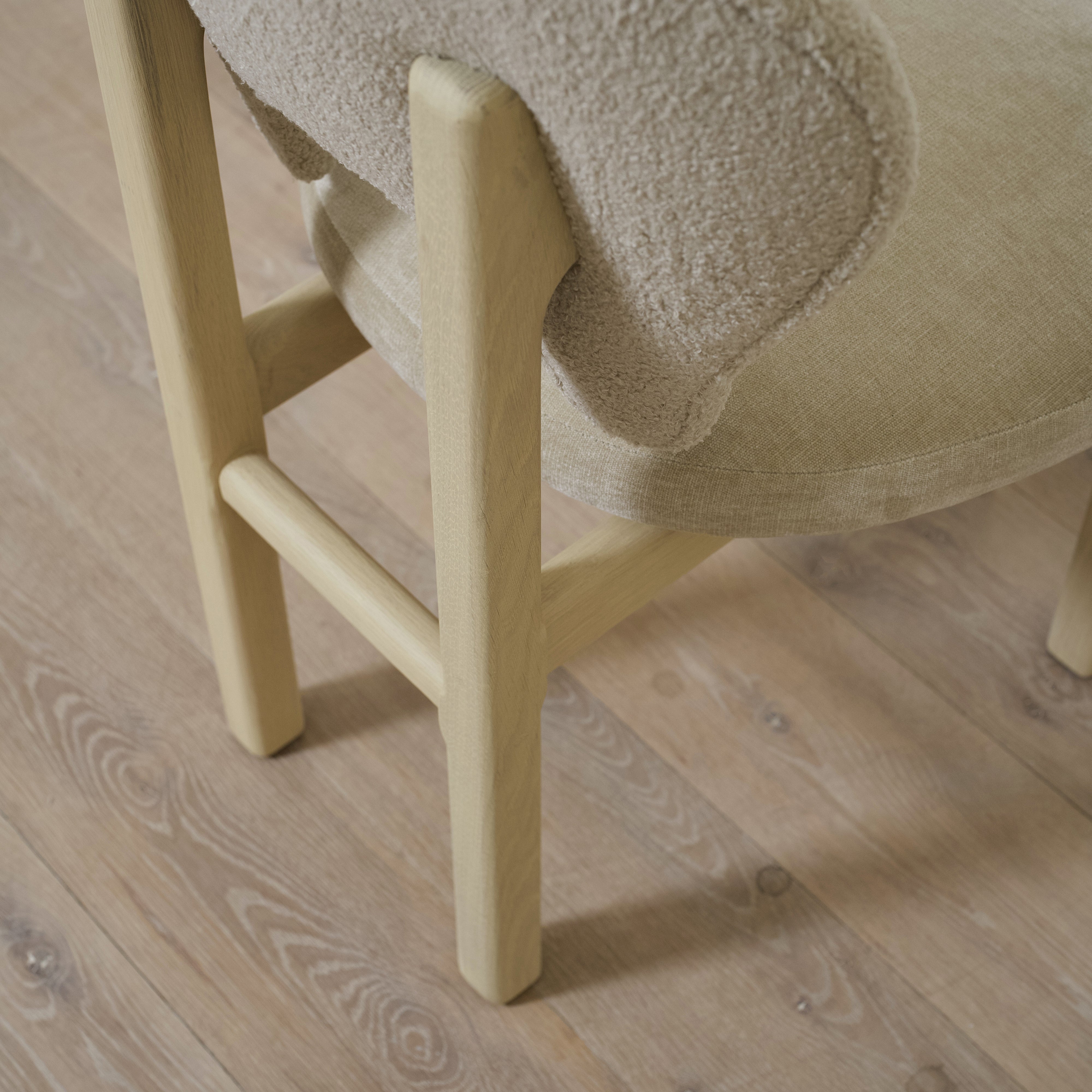 As Shown: Peak Taupe back, Canyon Sand seat, Mint White Natural