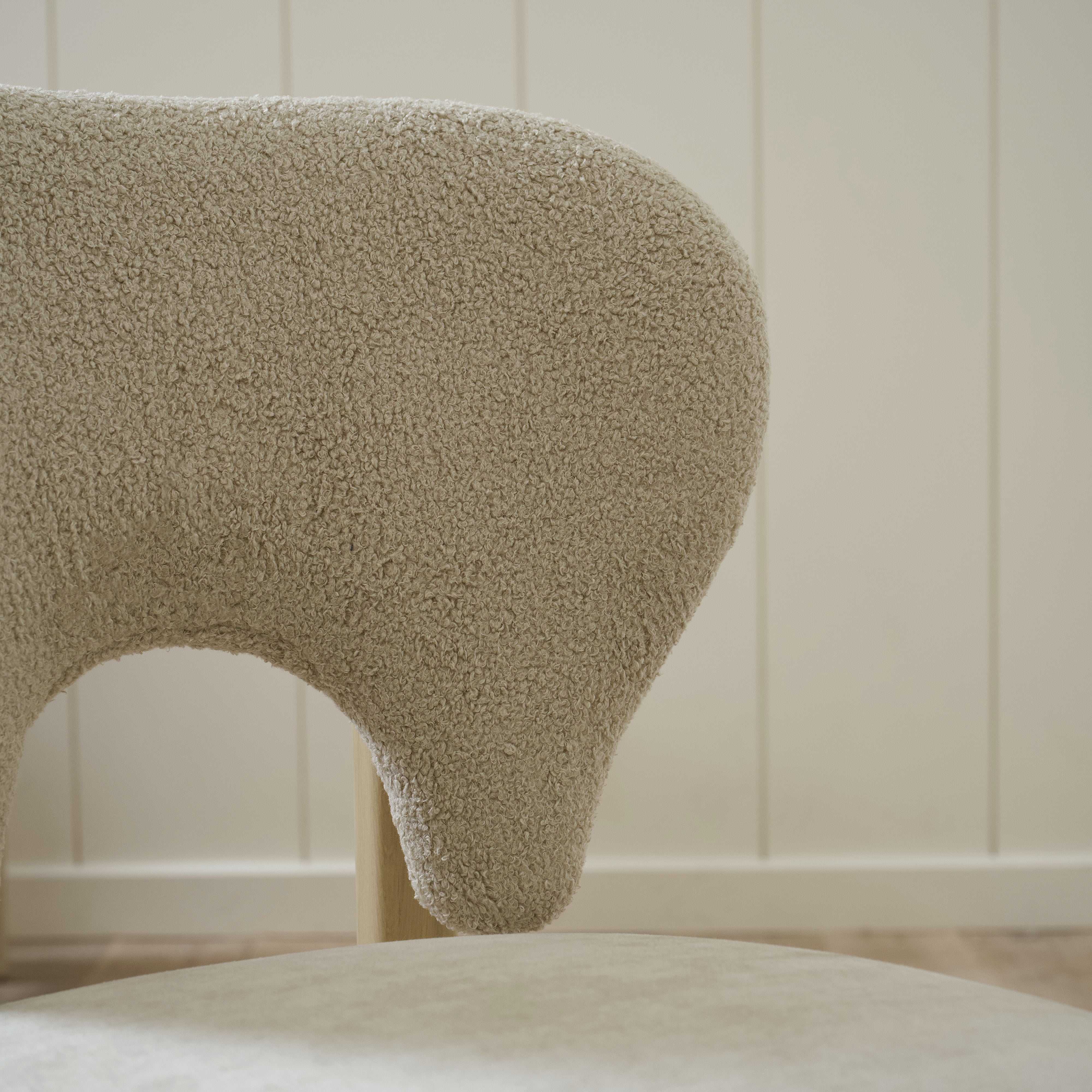 As Shown: Peak Taupe back, Canyon Sand seat, Mint White Natural