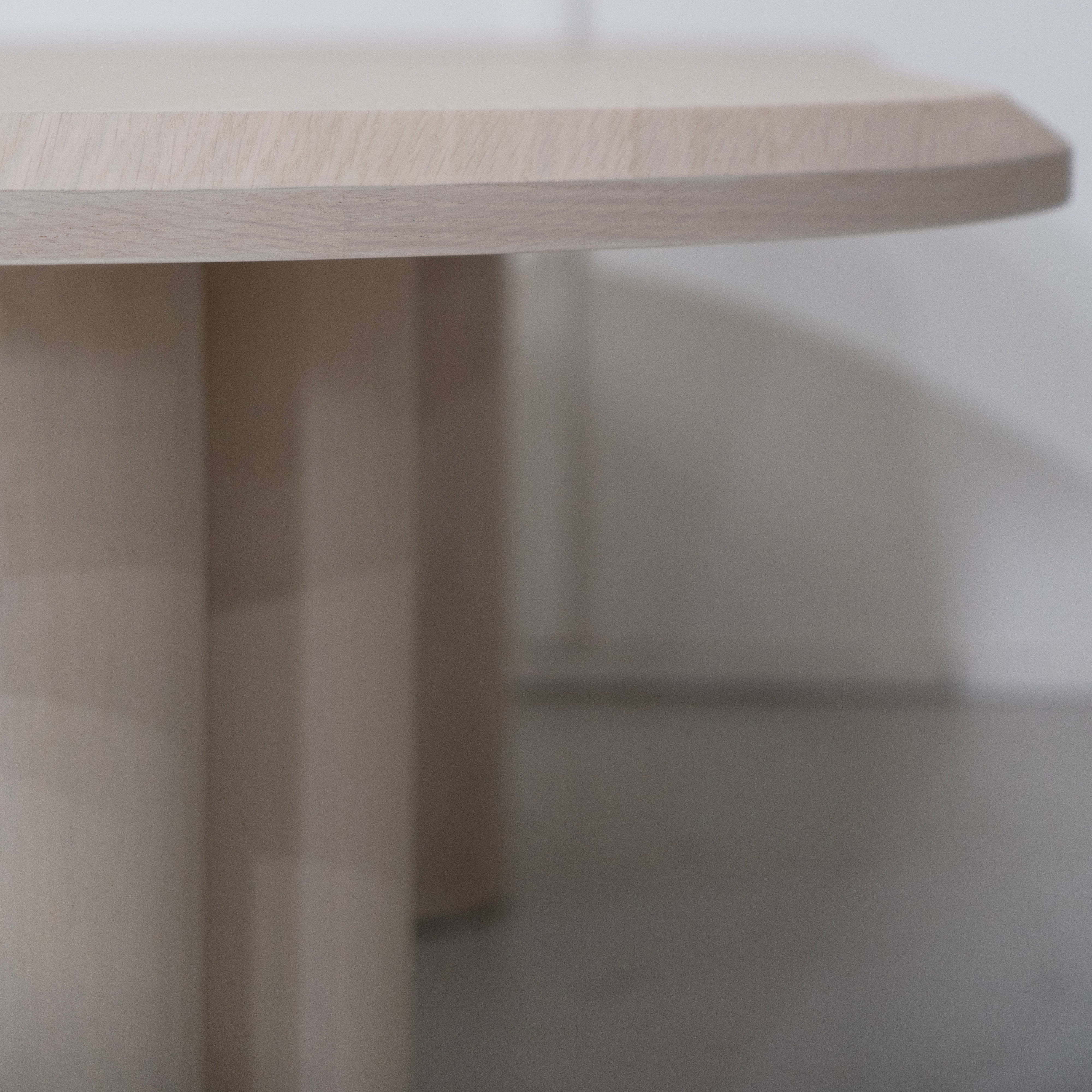 As Shown: in Mint White Super White, bevelled edge.