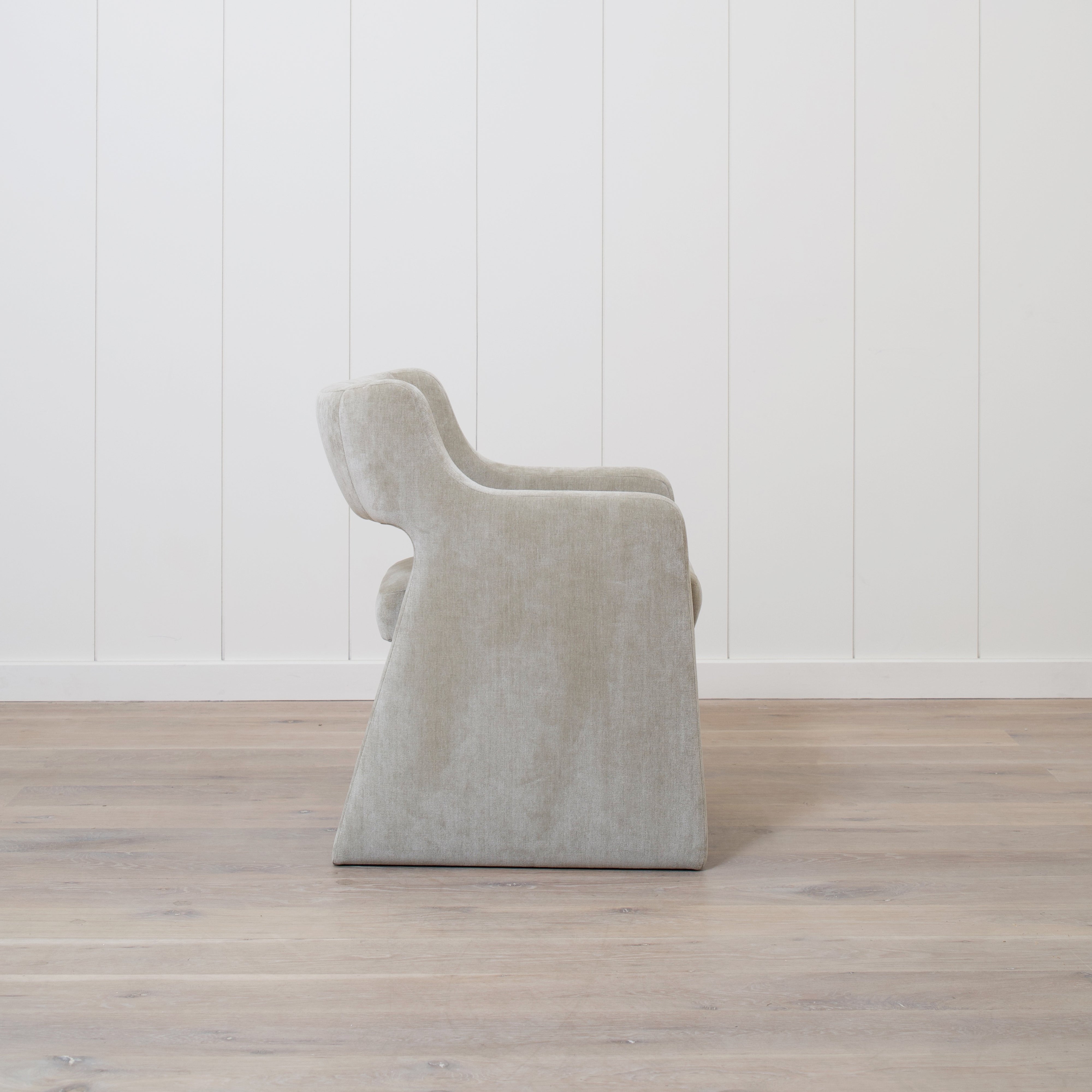 As Shown: 23"W x 25"D x 32"H | Fabric: Canyon Dune