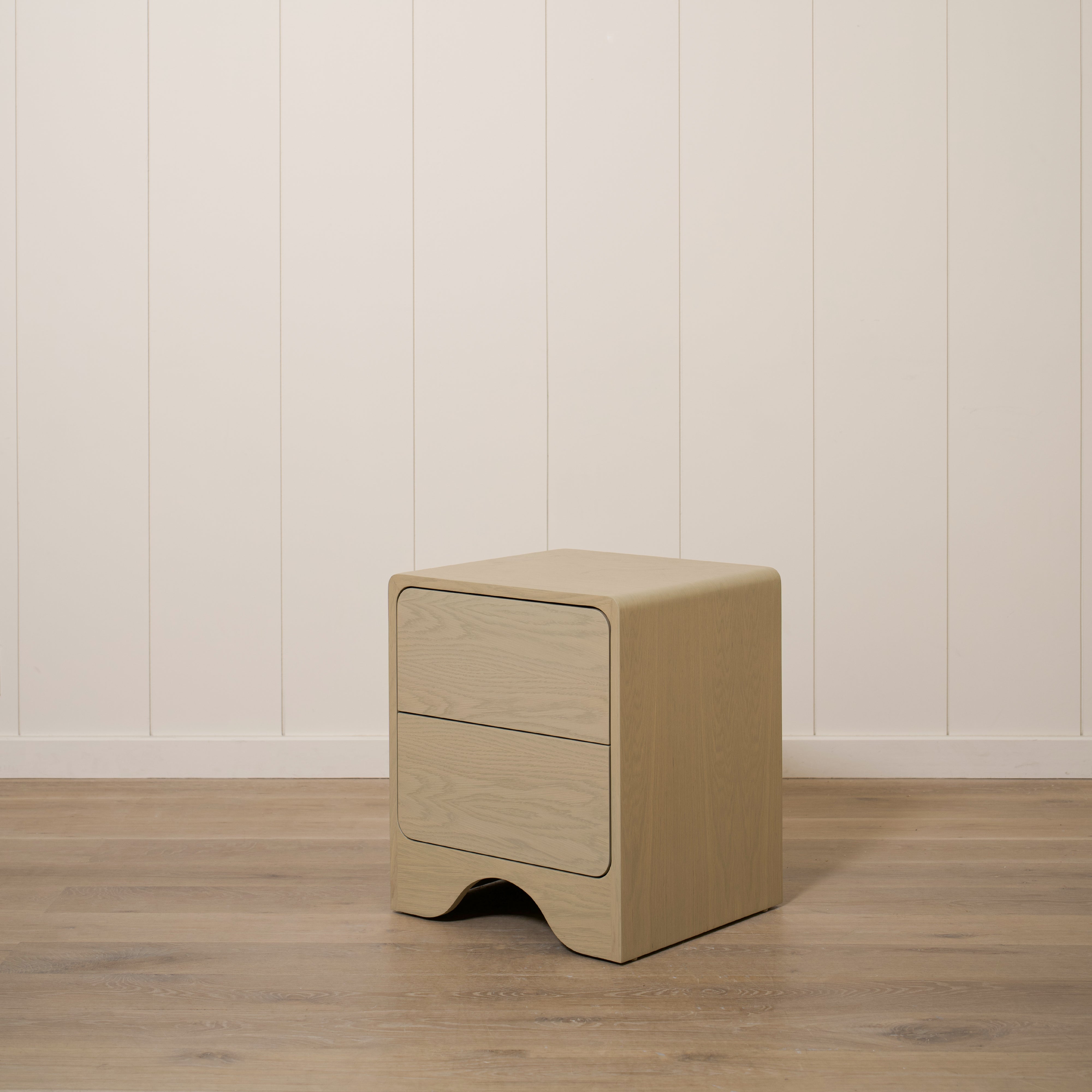 As Shown: 20"L x 18"D x 23"H | Material: Solid Oak | Finish: Natural | Push Open Mechanism