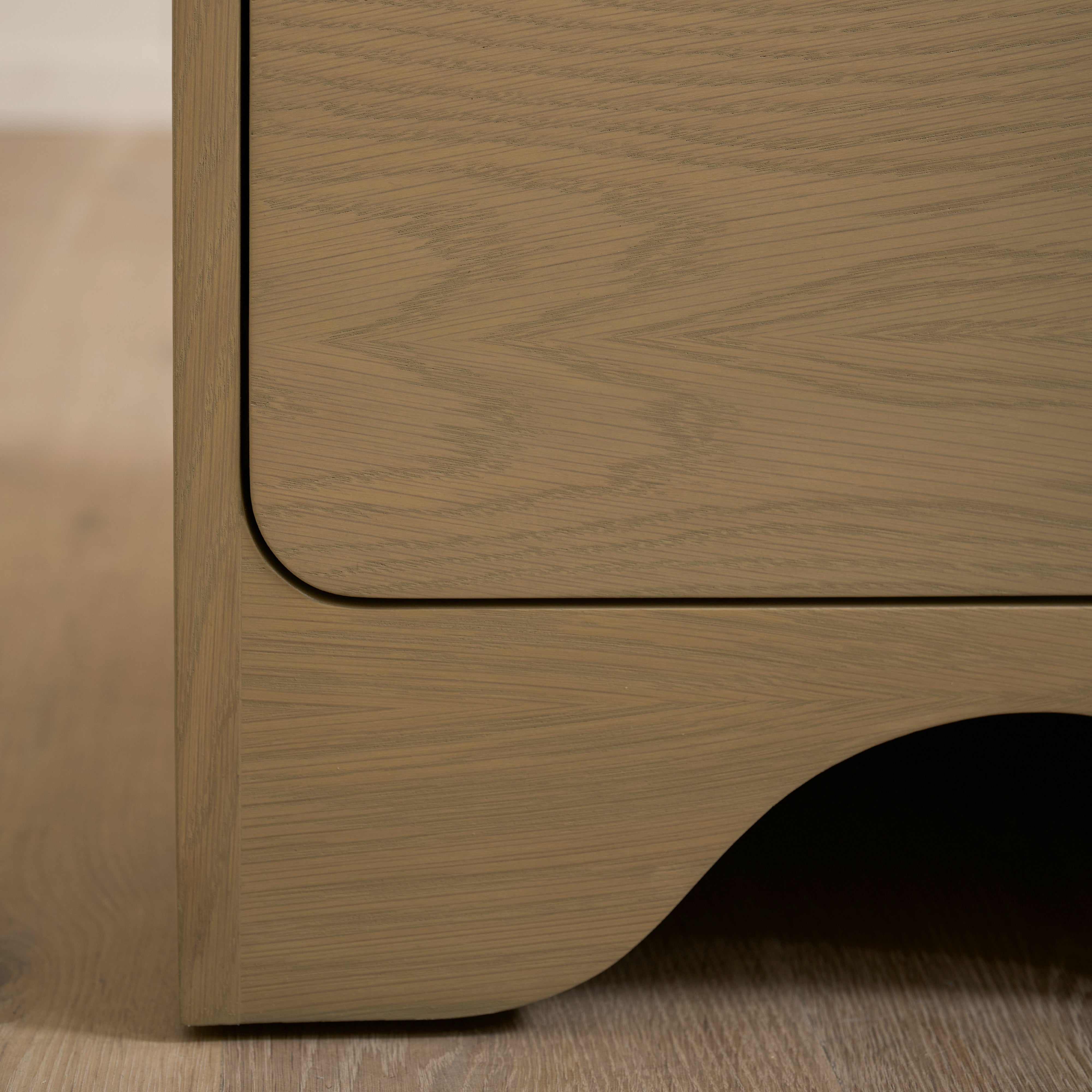 As Shown: 20"L x 18"D x 23"H | Material: Solid Oak | Finish: Natural | Push Open Mechanism