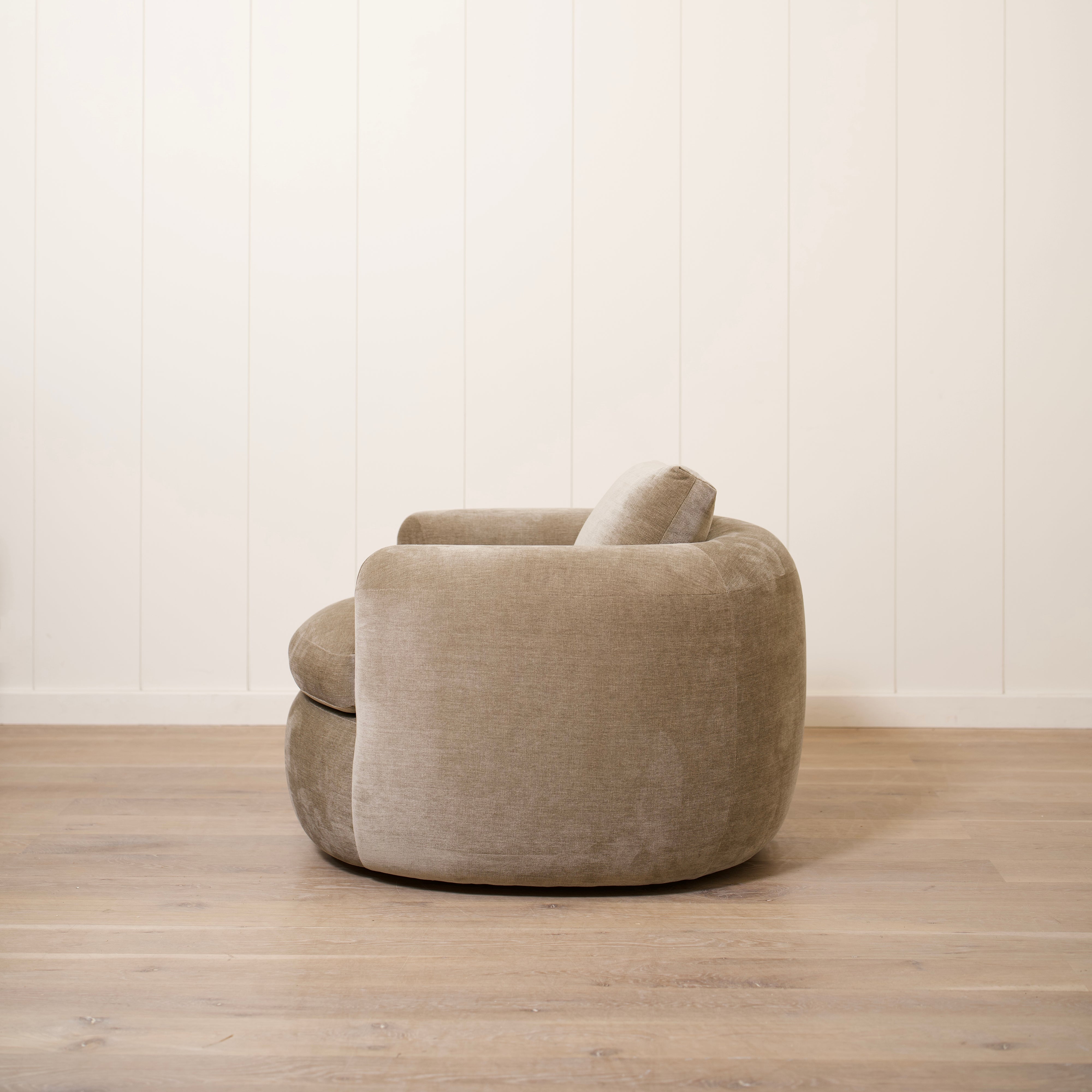 As Shown in Canyon Chestnut