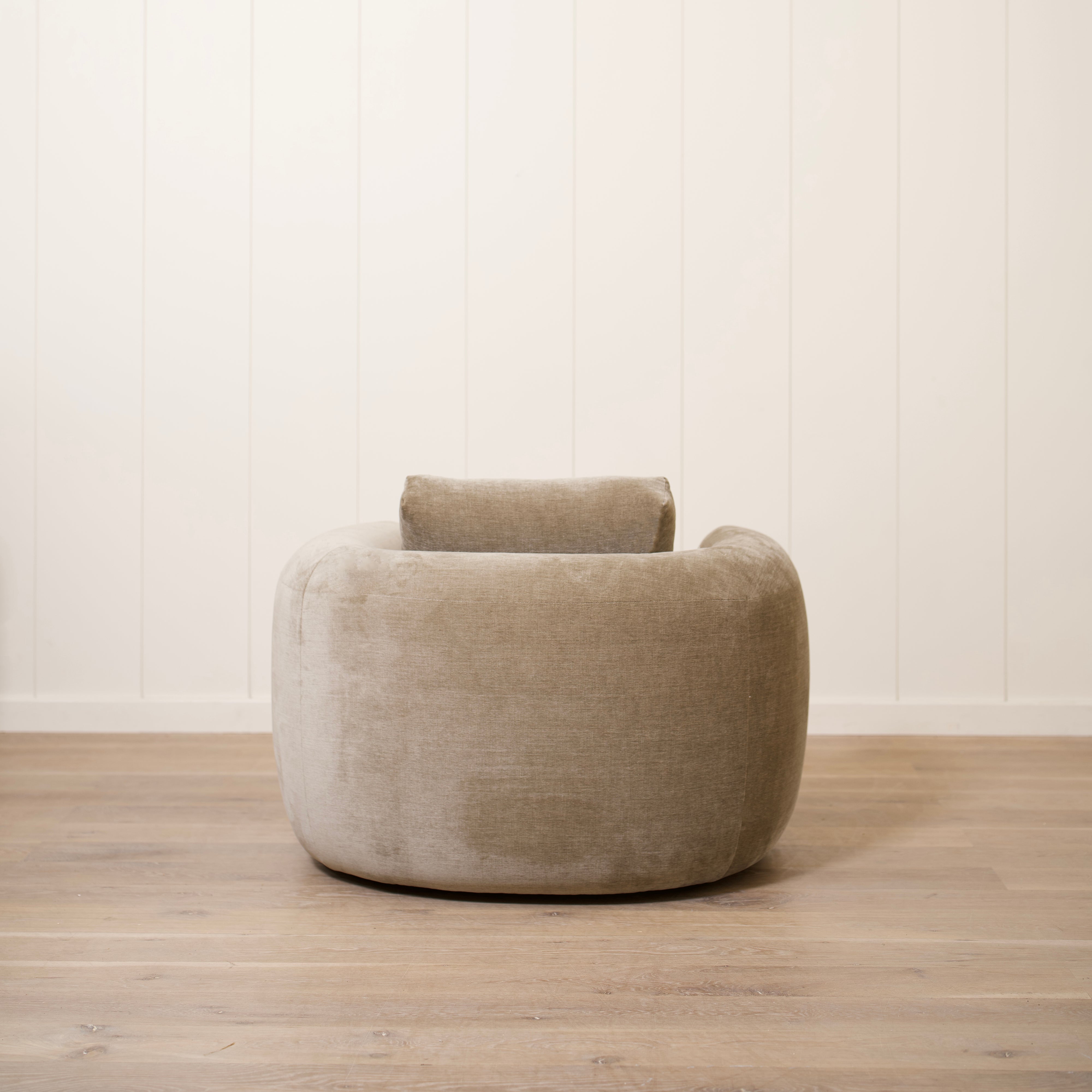 As Shown in Canyon Chestnut