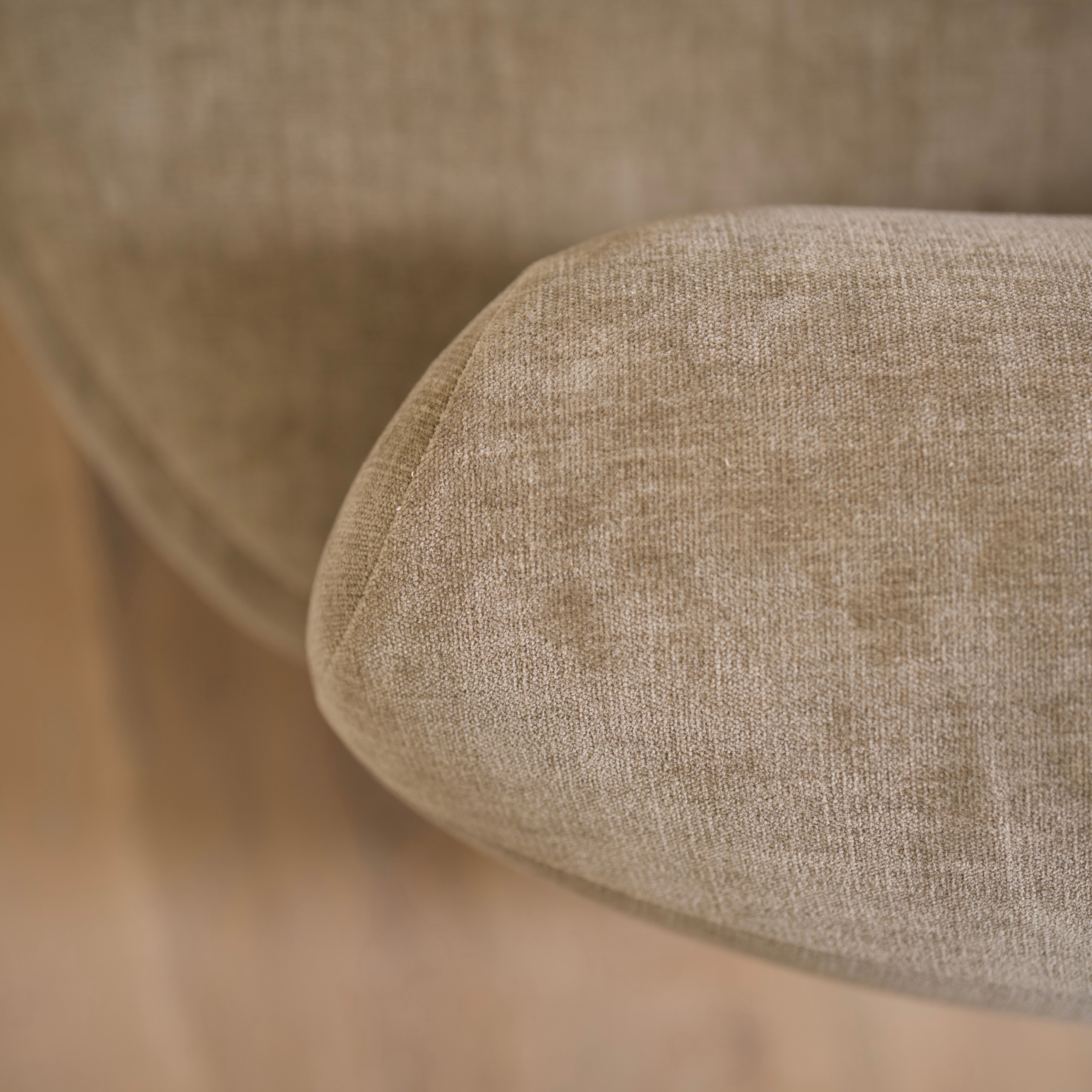 As Shown in Canyon Chestnut