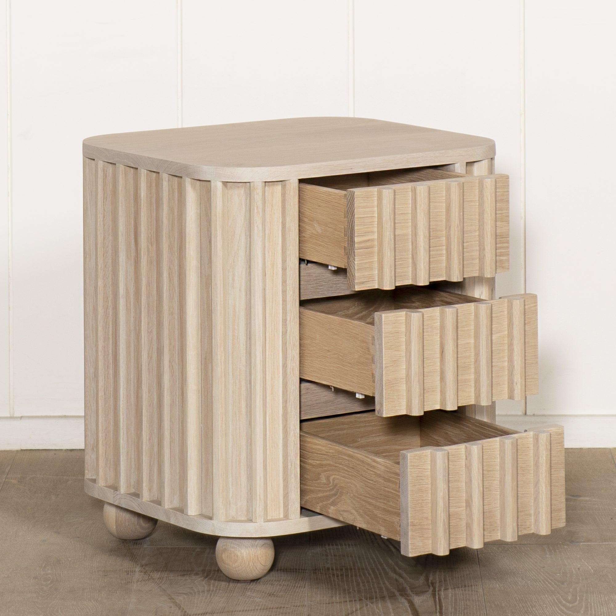 As Shown: Small, Mint White Natural