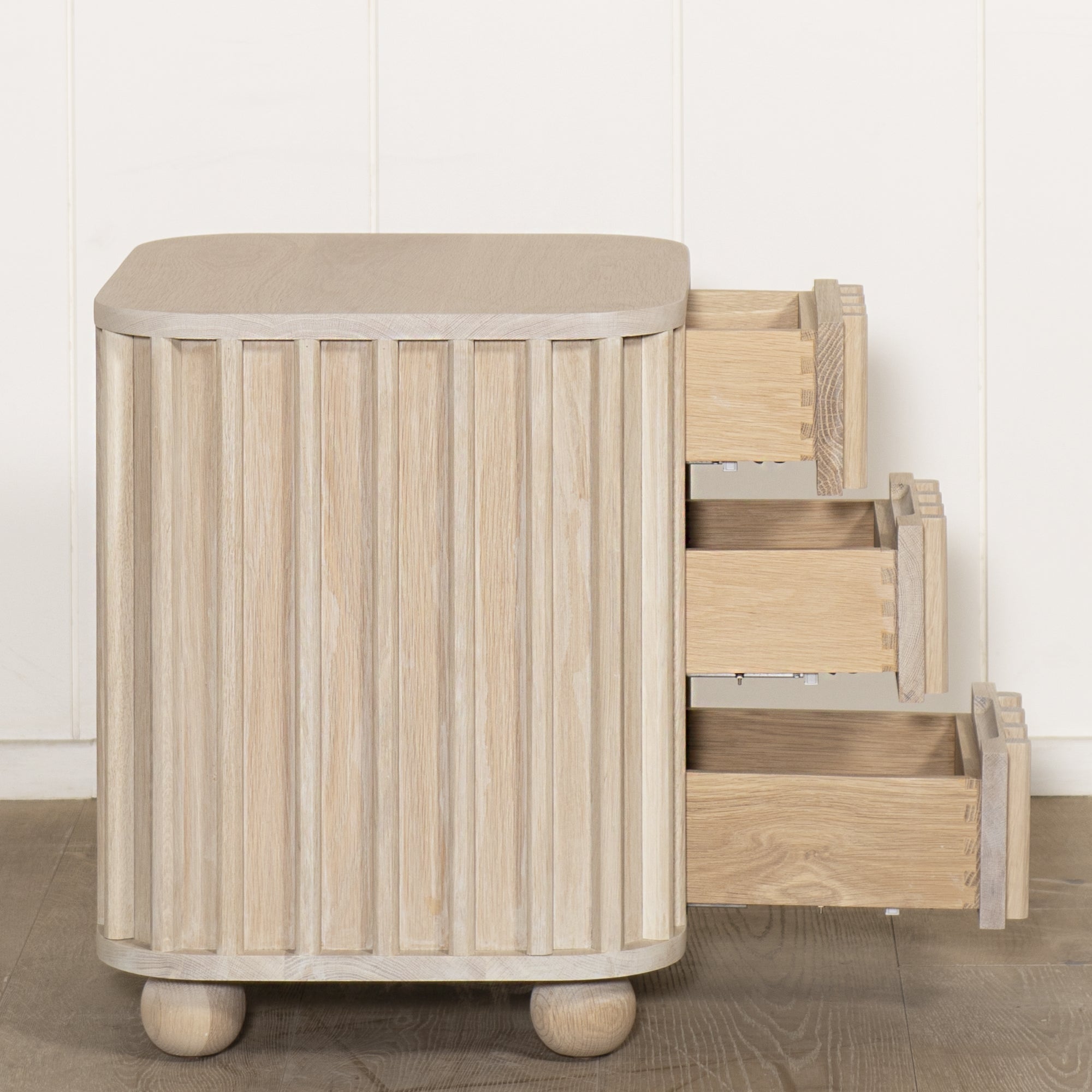 As Shown: Small, Mint White Natural