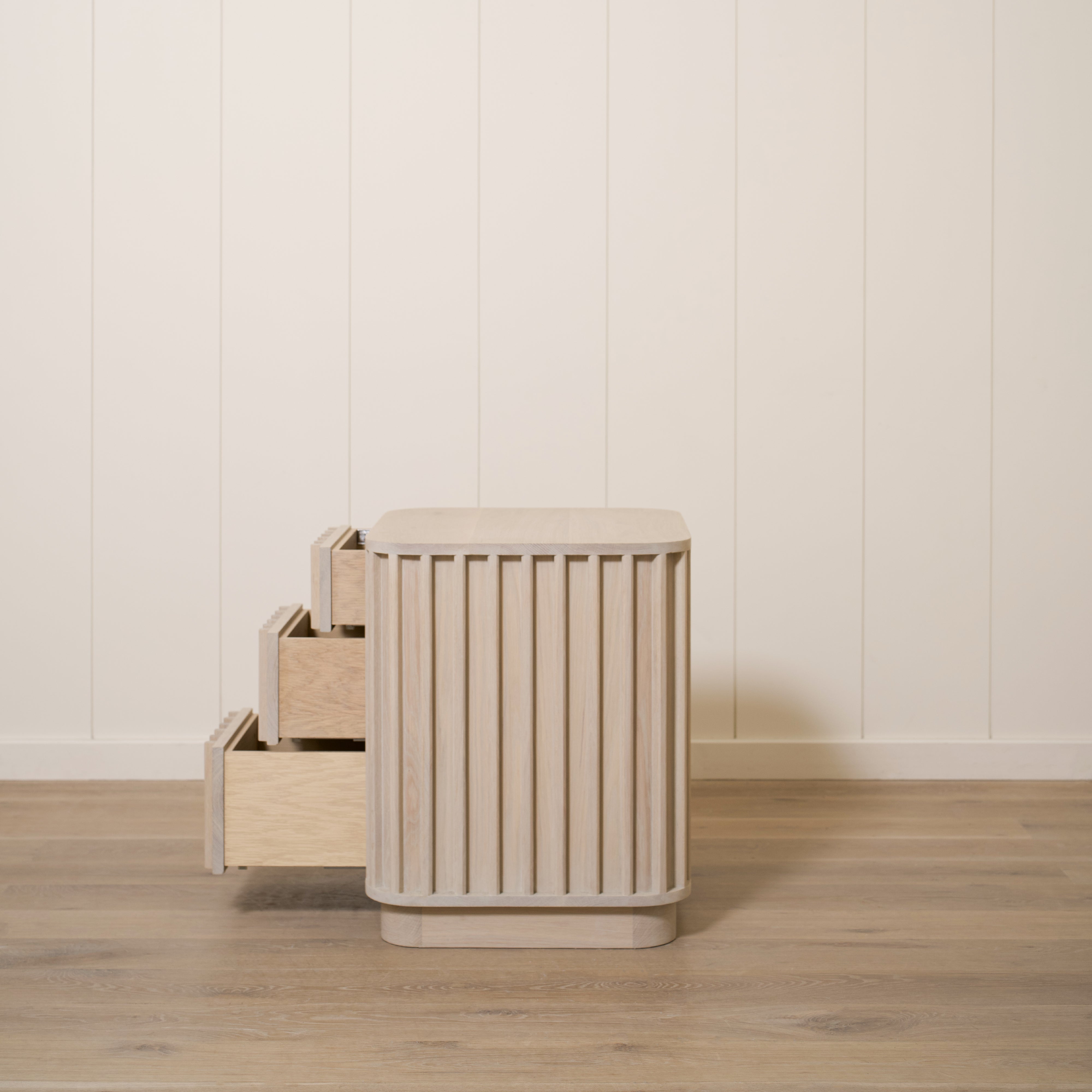 As Shown: 24"L X 22"D X 27"H | Material: Solid Oak | Finish: Shell