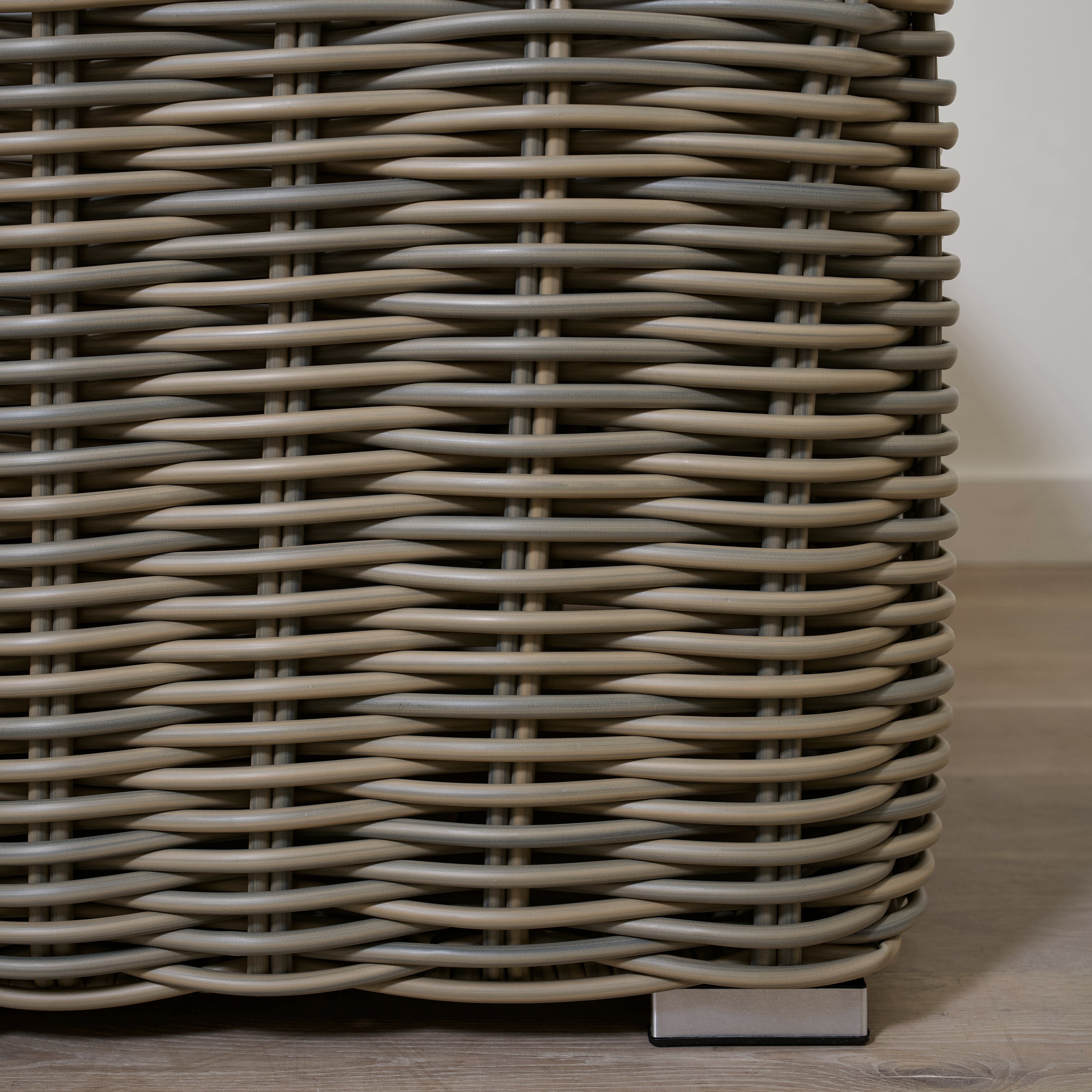 As Shown
Flax, Aluminum/Wicker