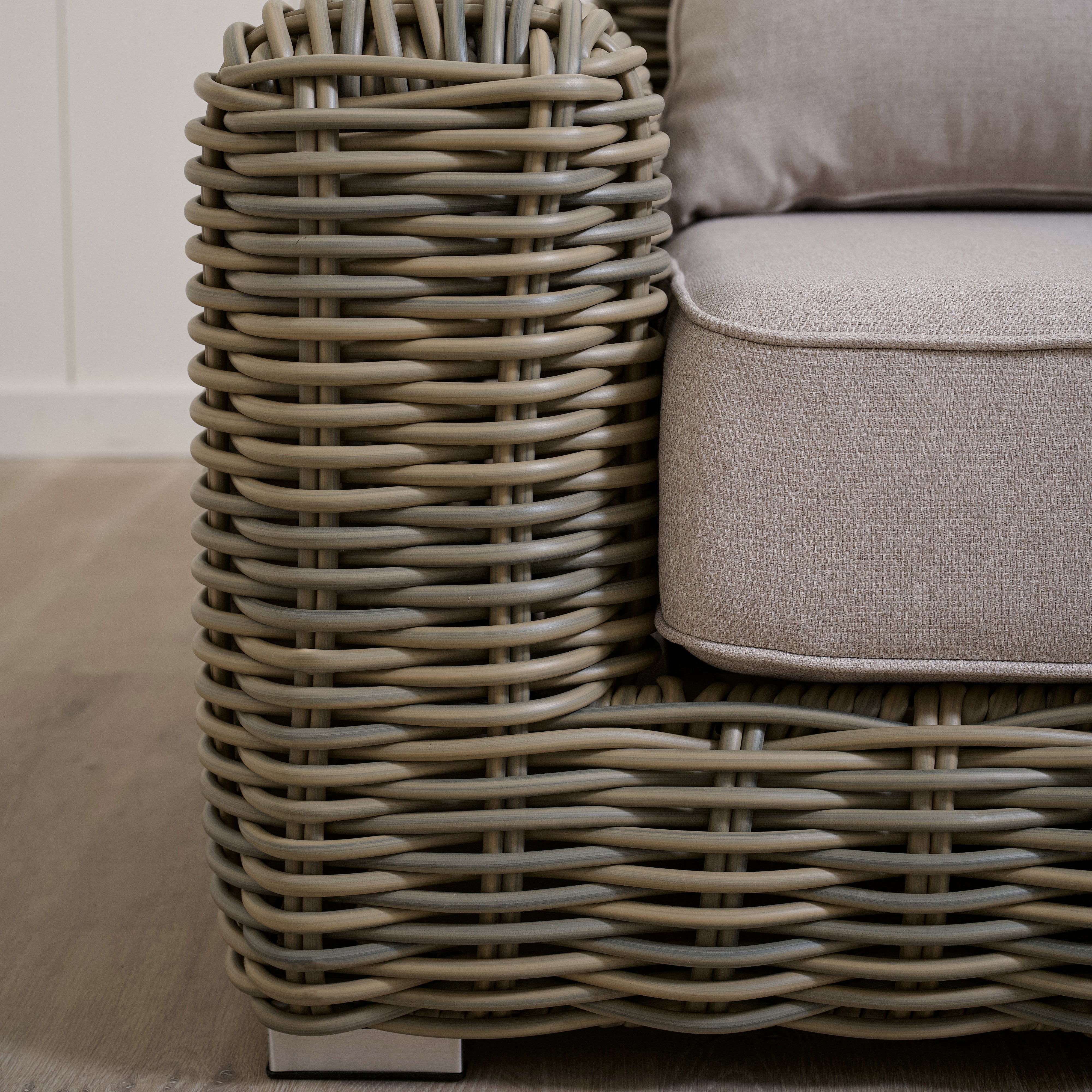 As Shown
Flax, Aluminum/Wicker