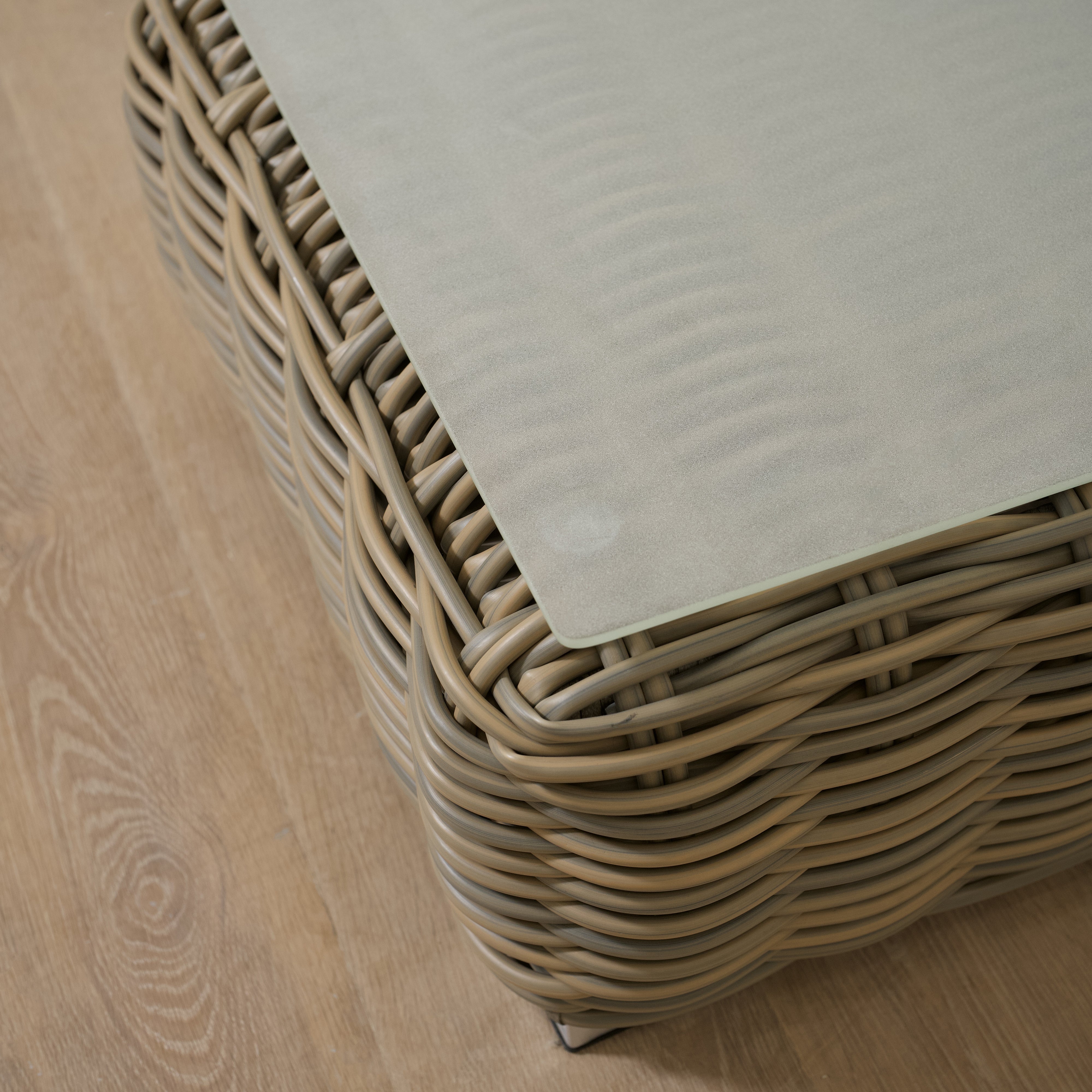 As Shown
Glass, Aluminum/Wicker