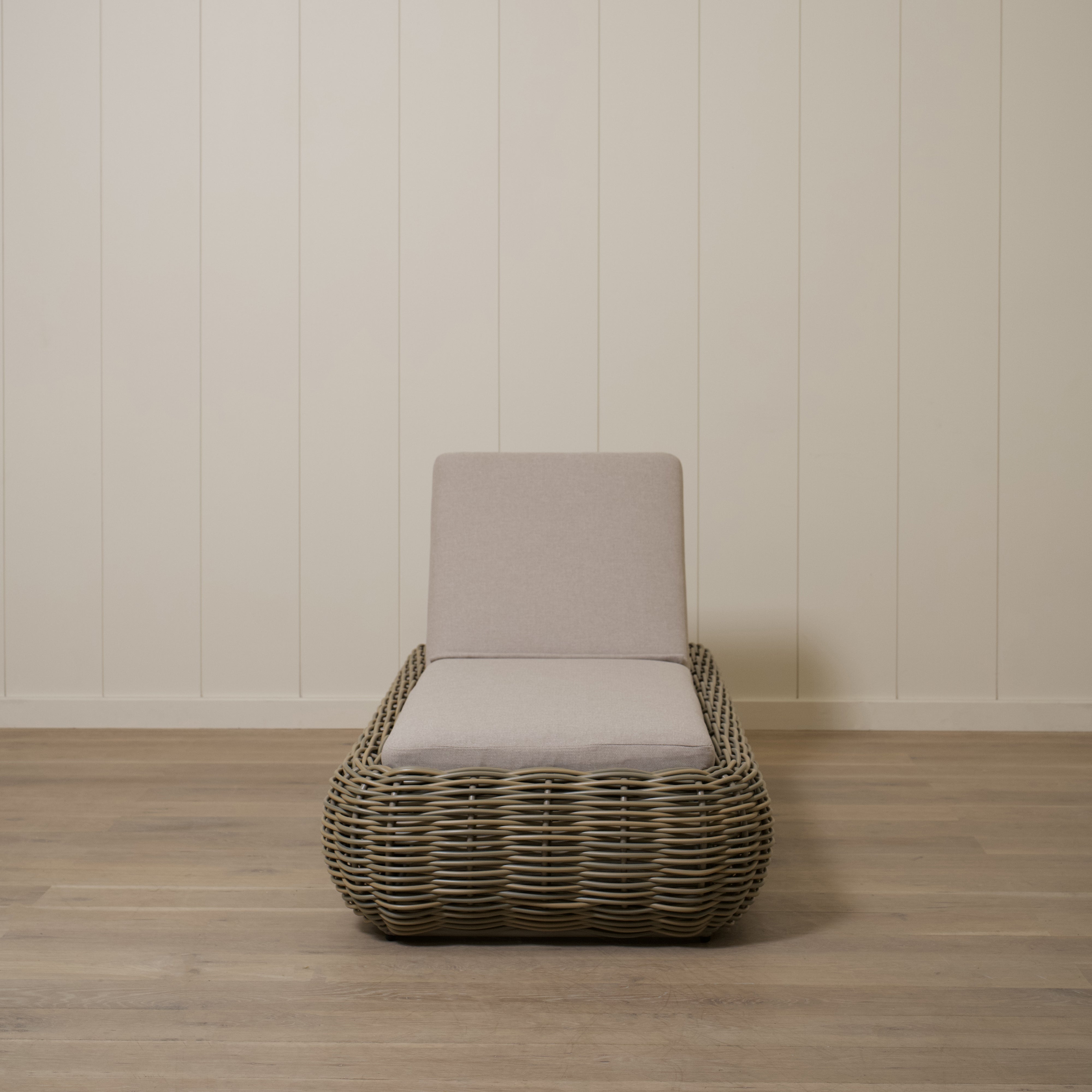 As Shown
Flax, Aluminum/Wicker