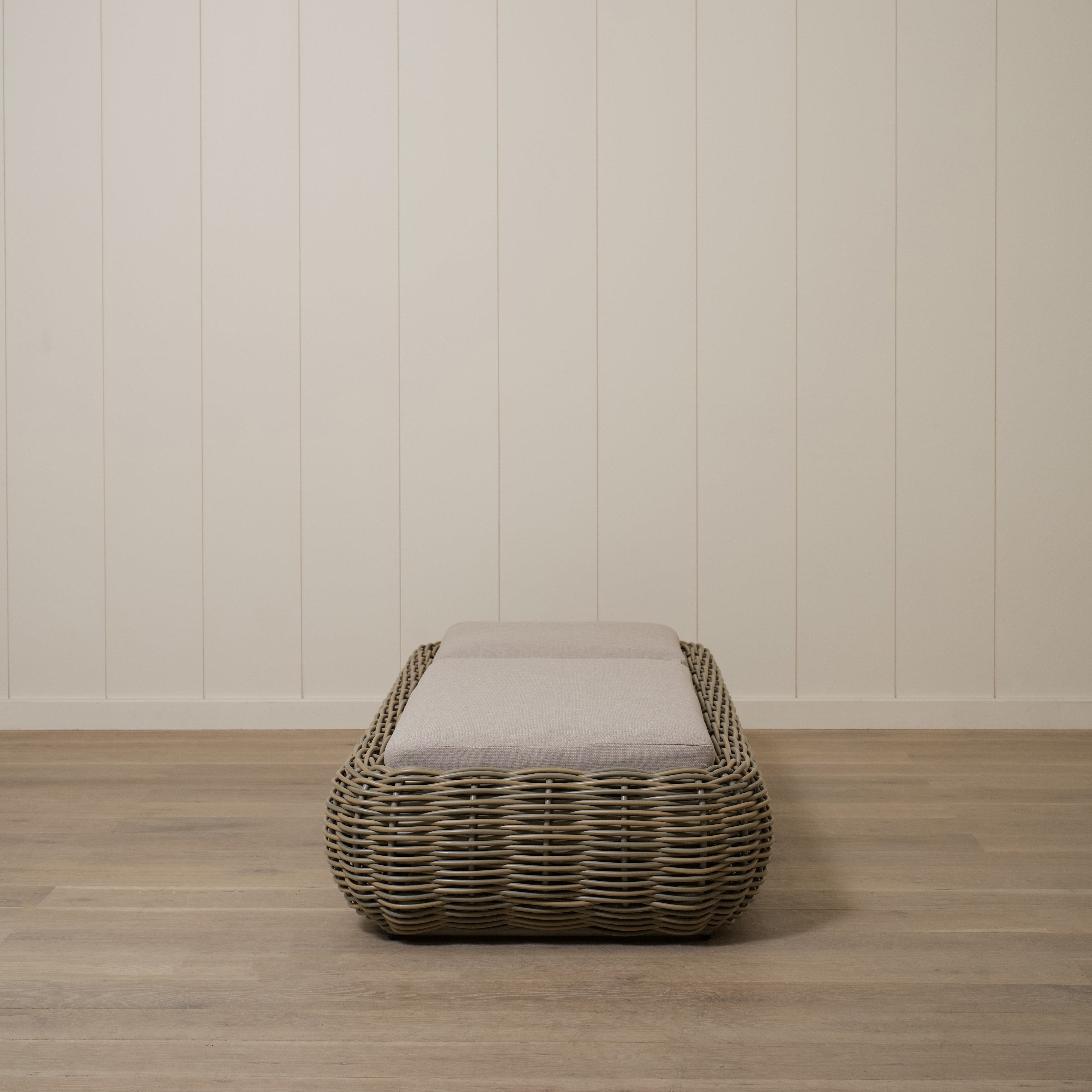 As Shown
Flax, Aluminum/Wicker