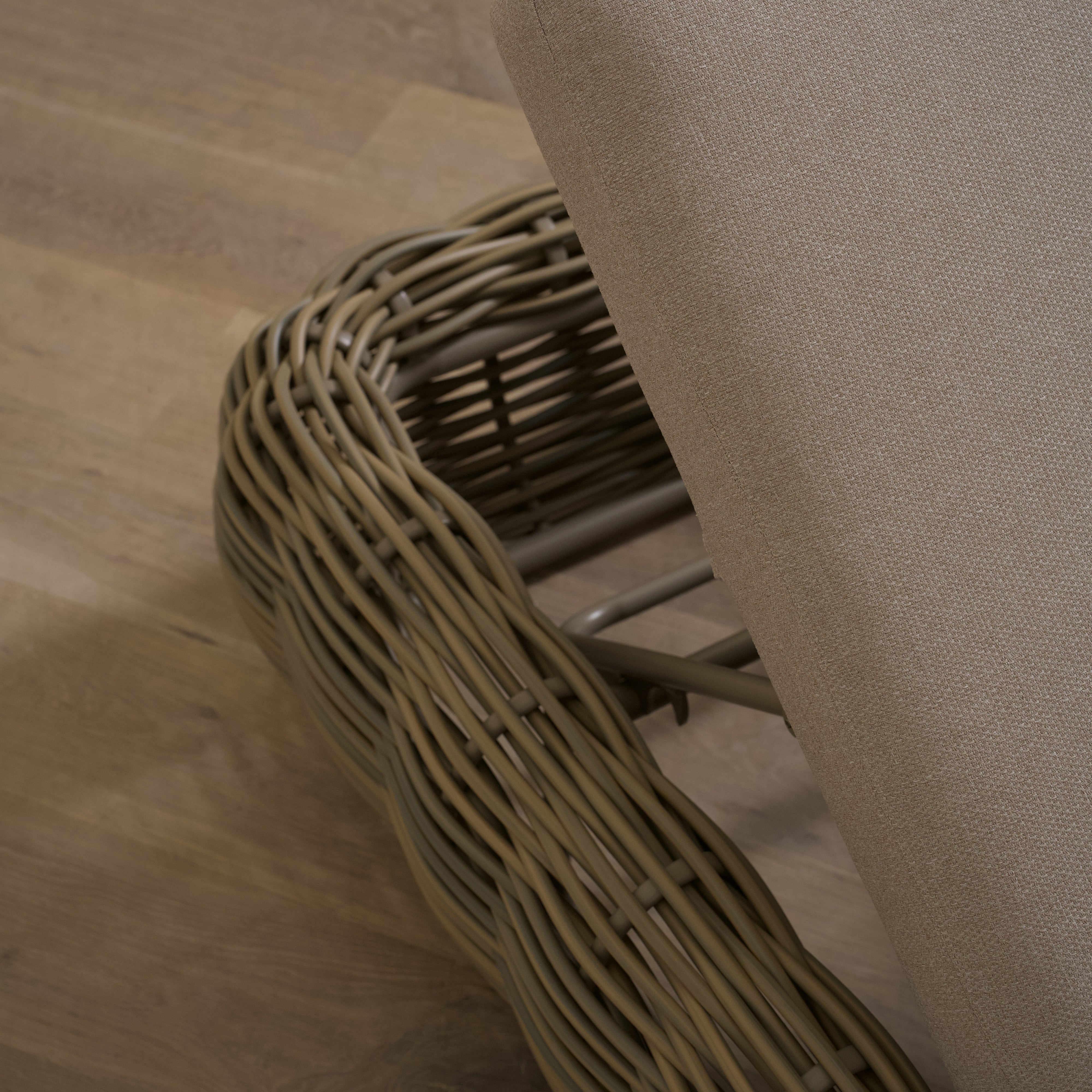 As Shown
Flax, Aluminum/Wicker