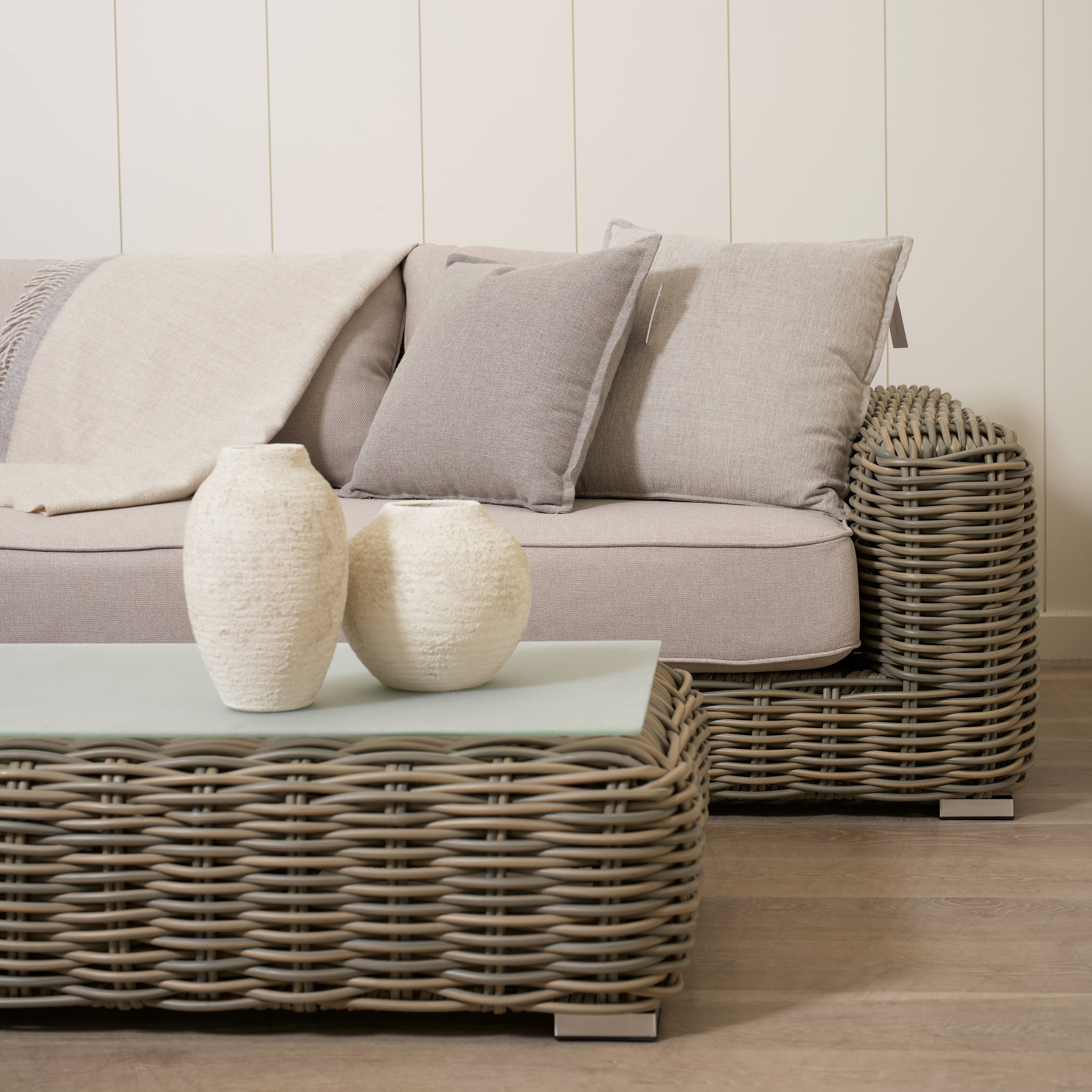 As Shown
Flax, Aluminum/Wicker