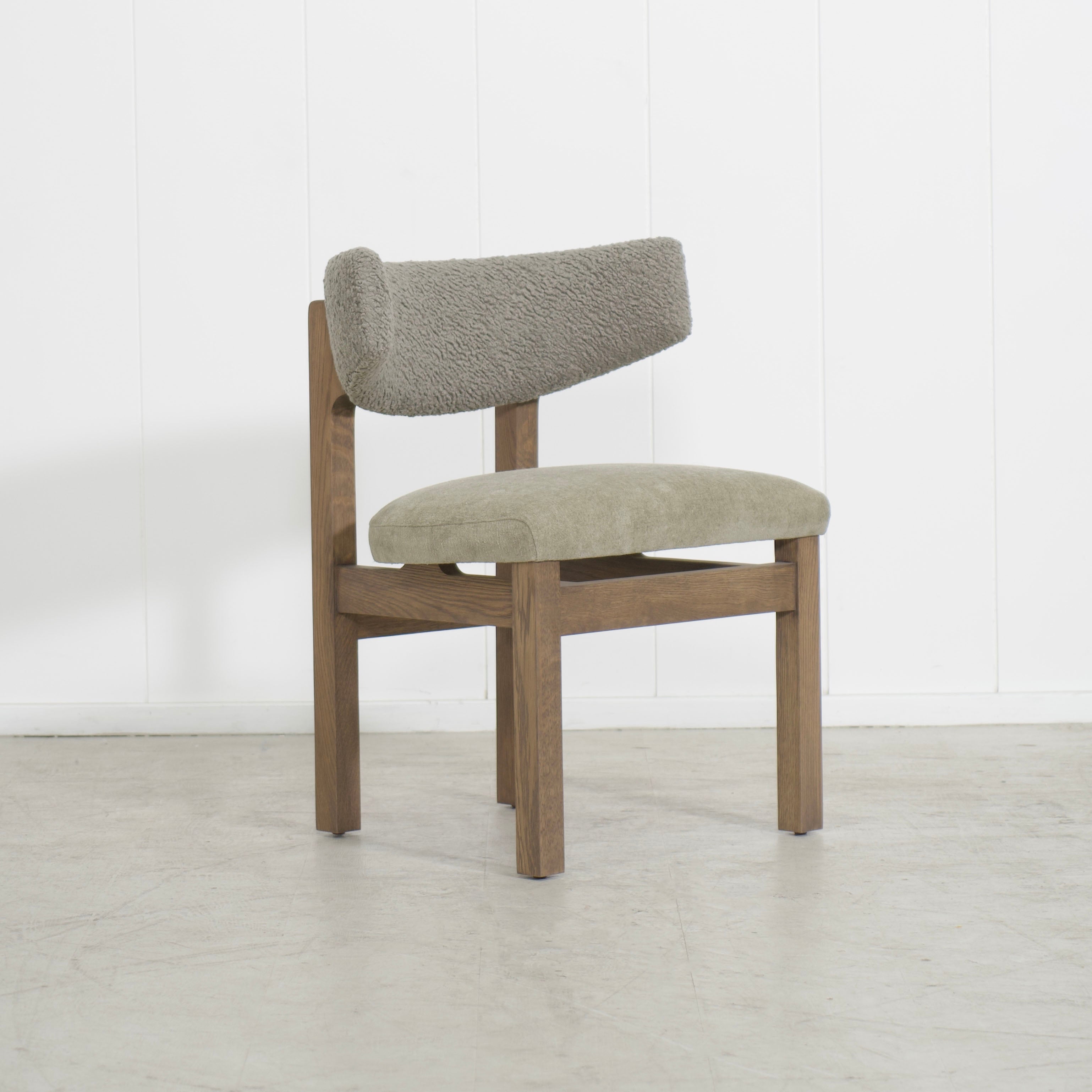 Sheepskin Olive back, Bellamy Moss seat. Cashmere Brown (Discontinued Finish) oak.