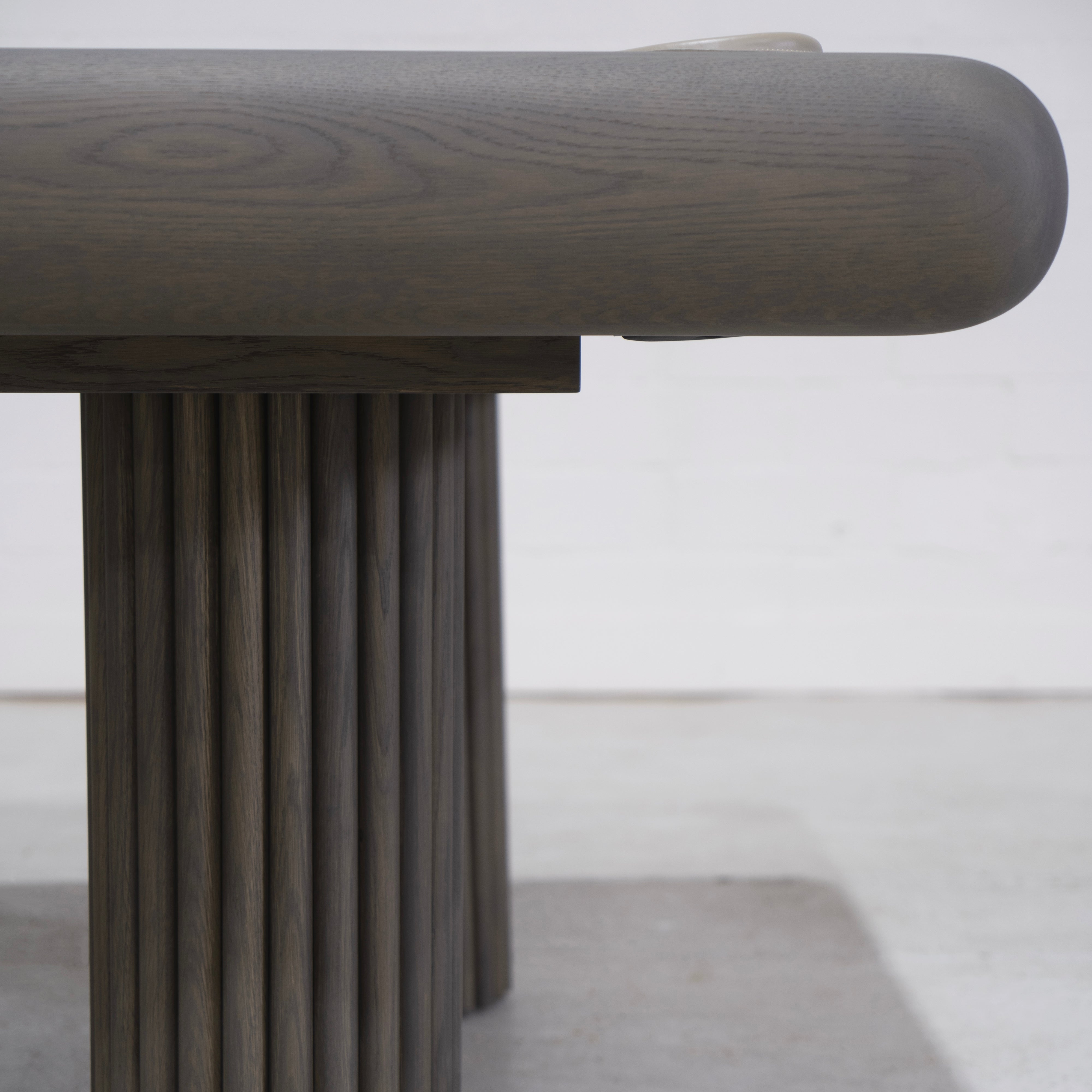 As Shown: Sadie S / Bullnosed Edge / Mint White Natural / Khaki Felt / Beige PocketsVariant 1 - Sadie S / Bullnosed Edge / Cashmere Brown (Discontinued Finish) / Khaki Felt / Beige Pockets