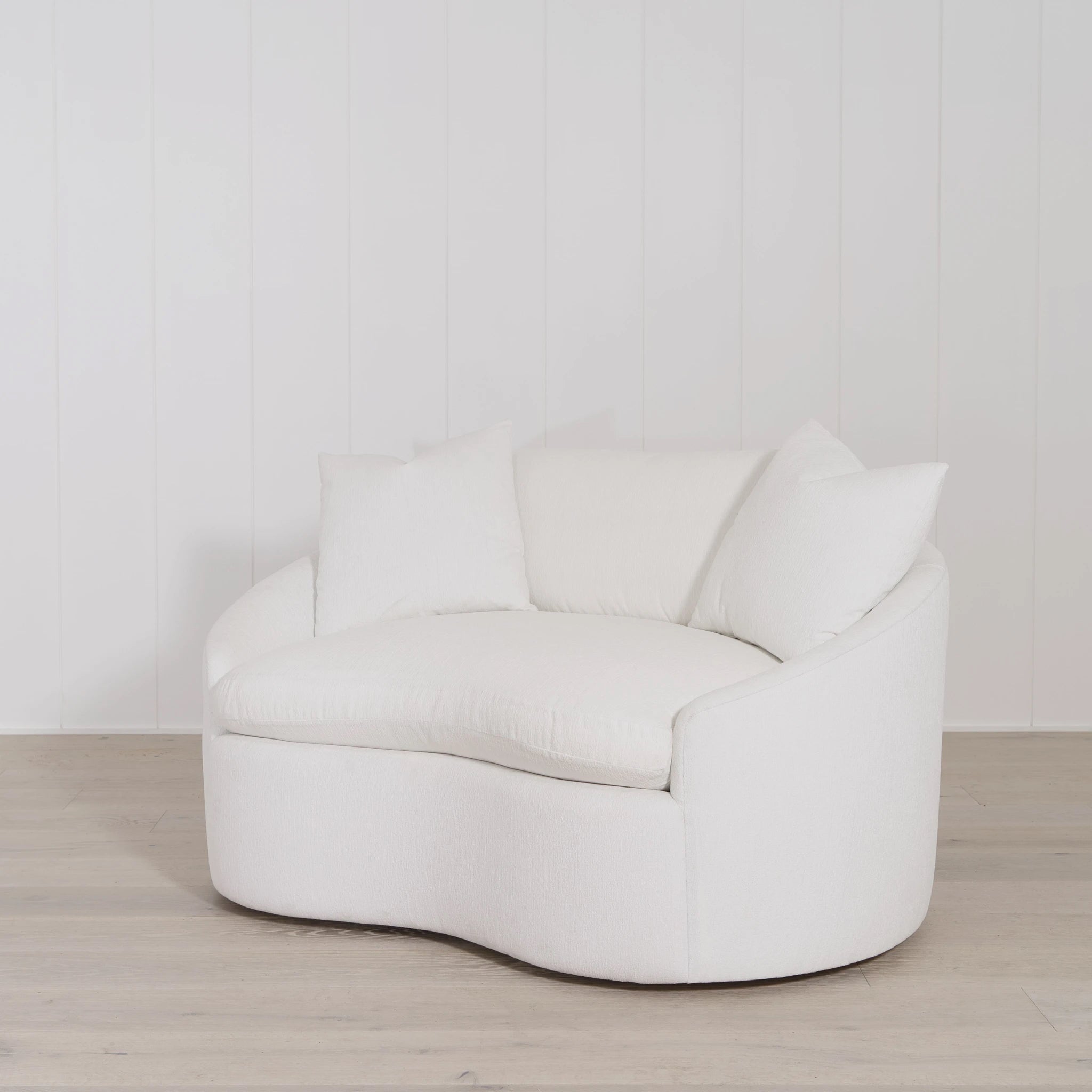 As Shown: in Gowan Vanilla.