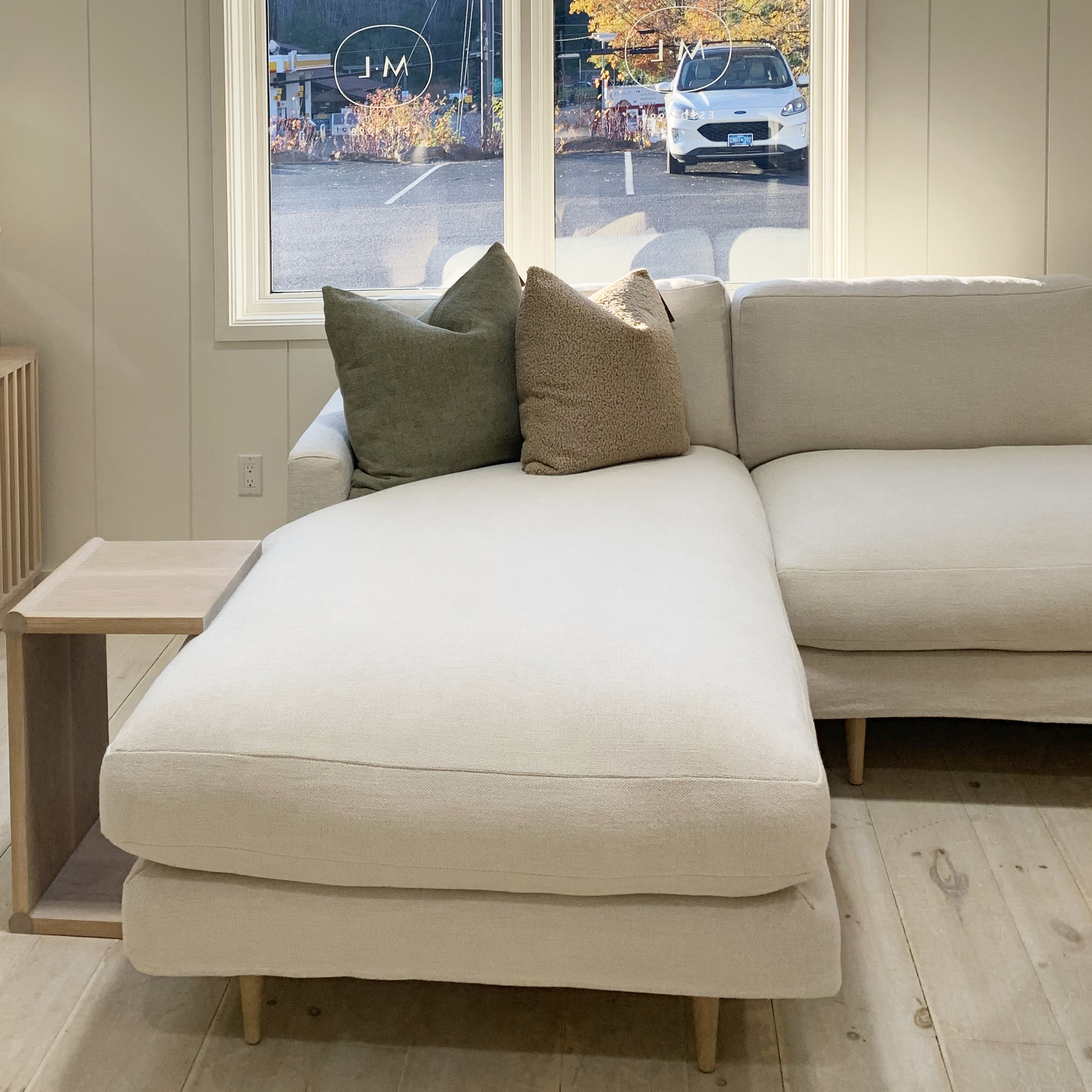 As Shown: Mint White Super White