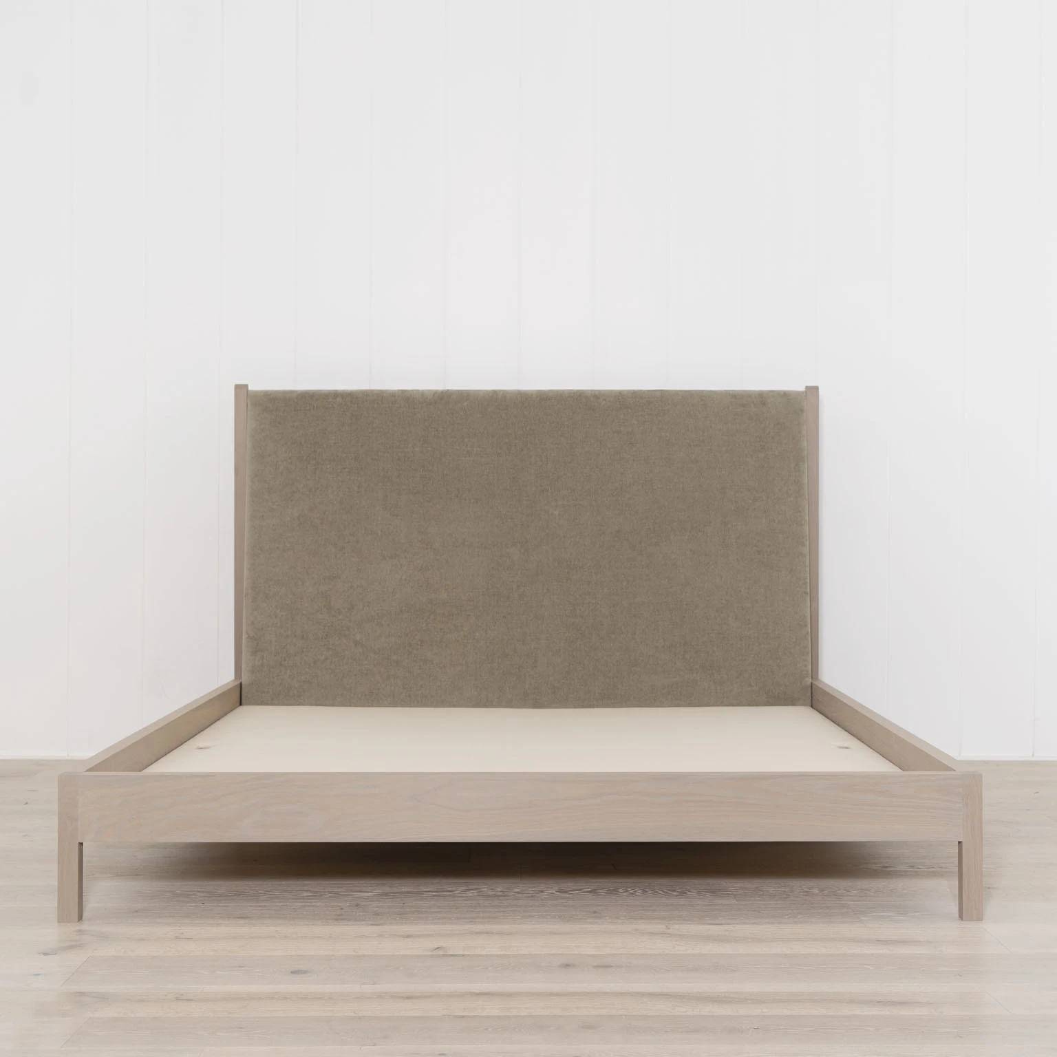 As Shown: Bellamy Moss, Mint White Super White