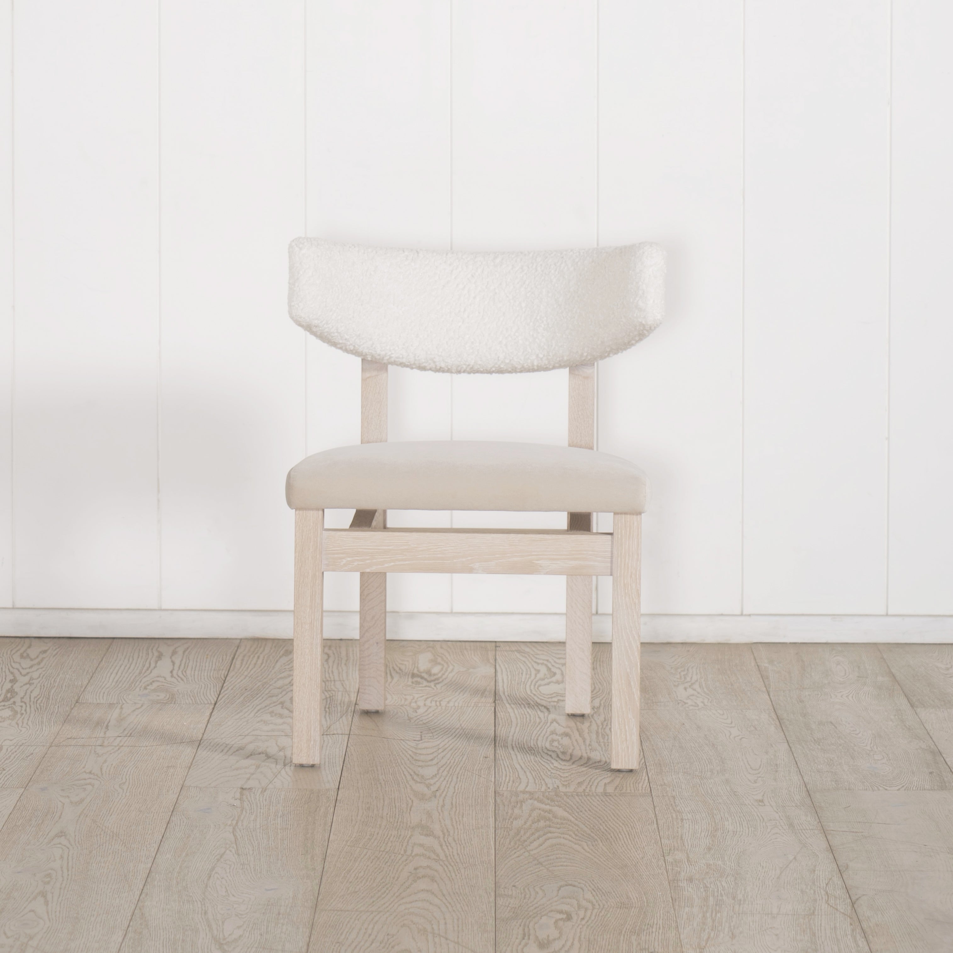 Sheepskin White back, Sky Flax seat. Mint White Super White oak