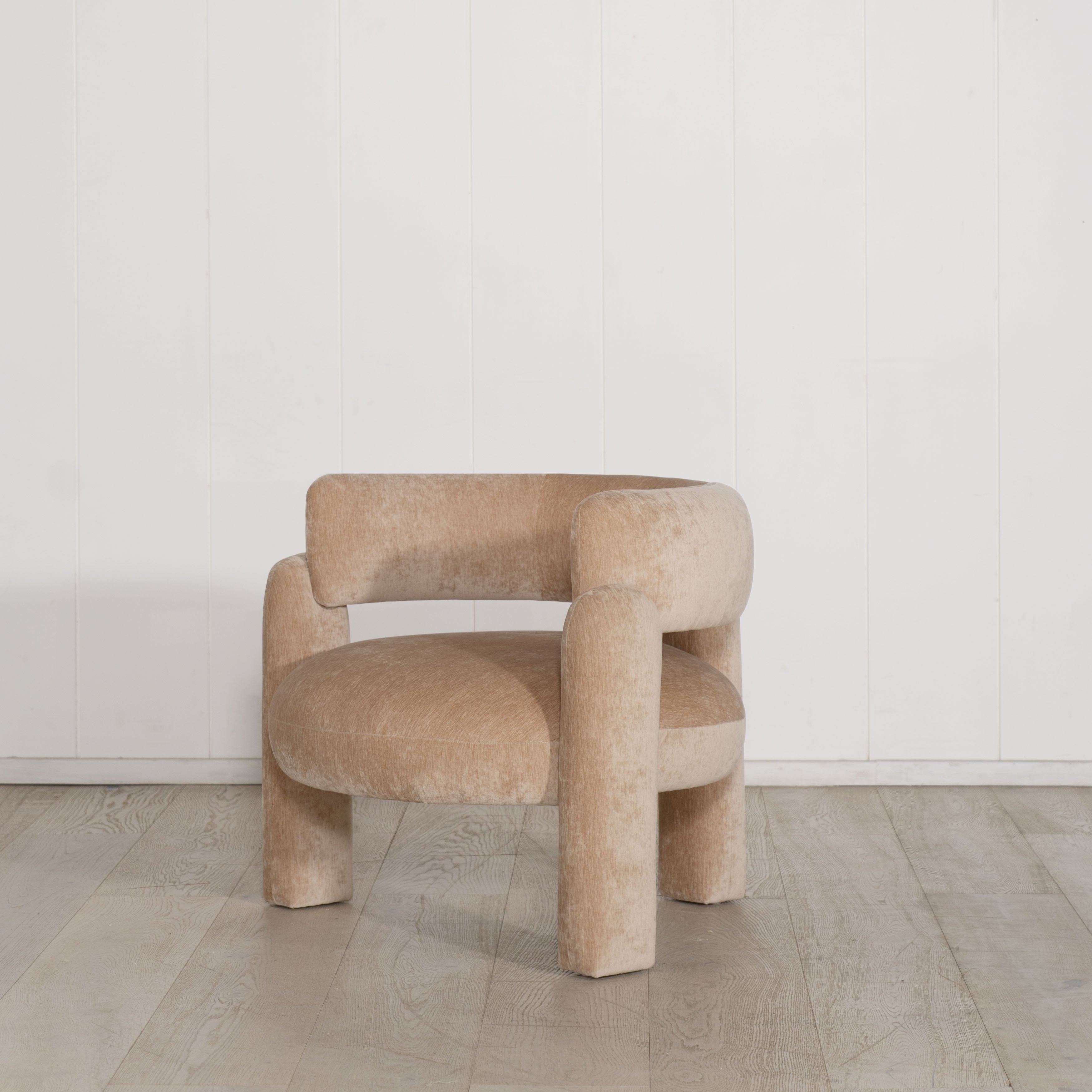 As Shown: in Lincoln Camel or Berber White.