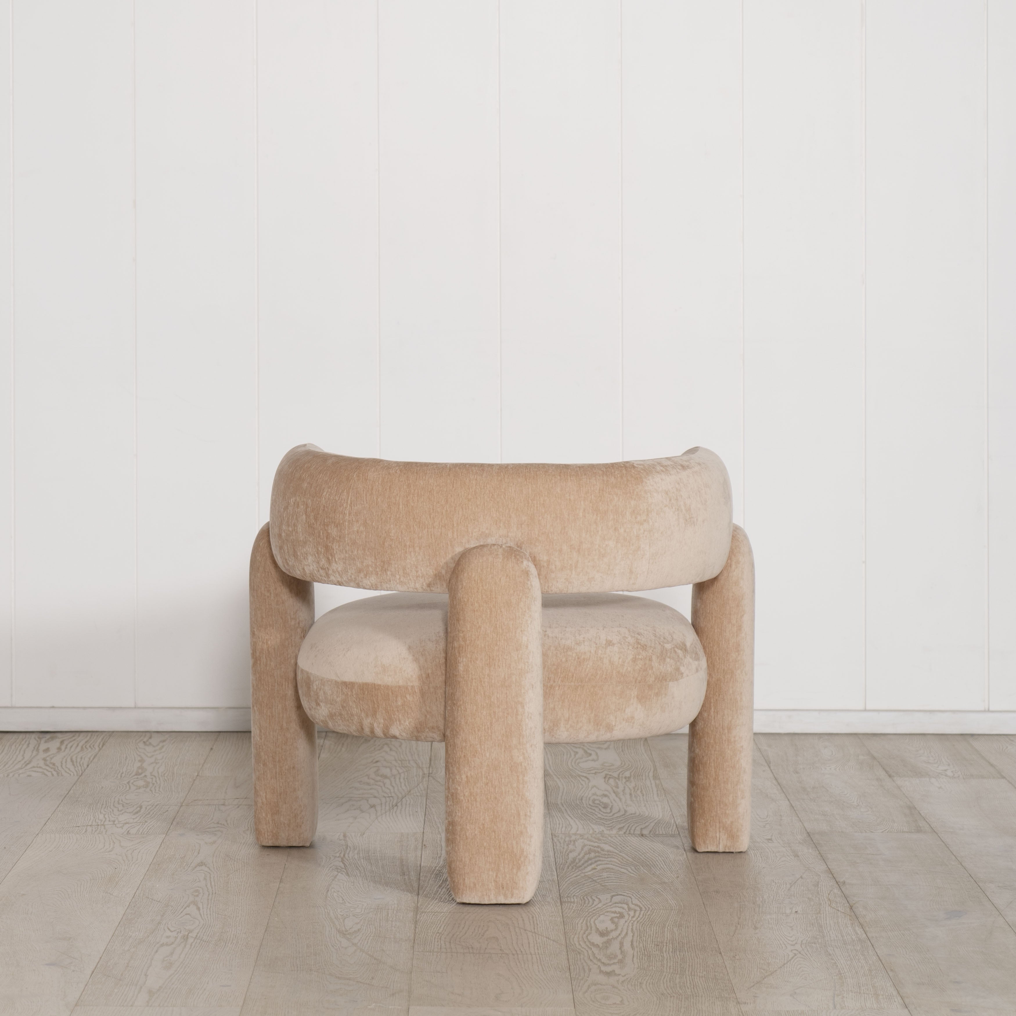 As Shown: in Lincoln Camel or Berber White.