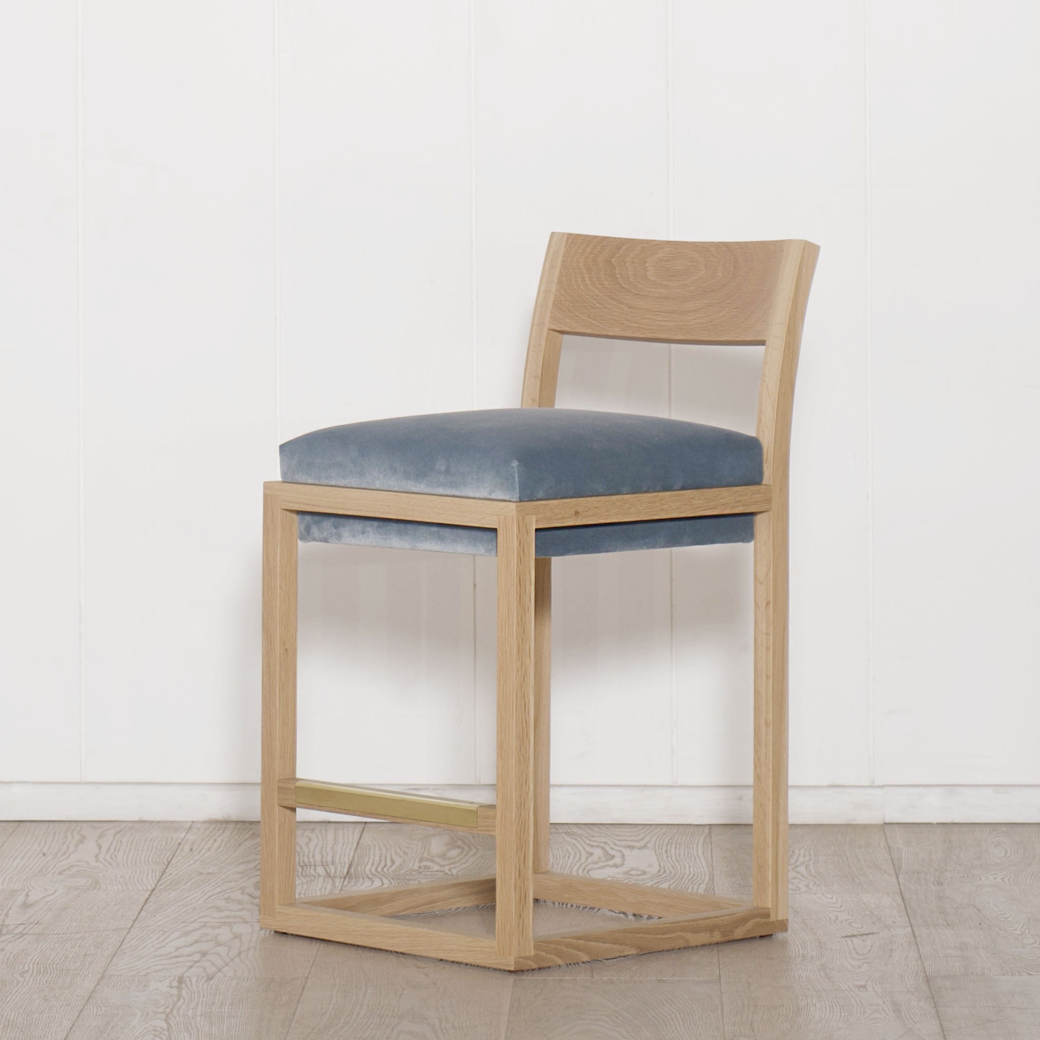 As Shown: Counter height: 18"W x 20"D x 33"H | Fabric: COM Sky Steel | Finish: Natural