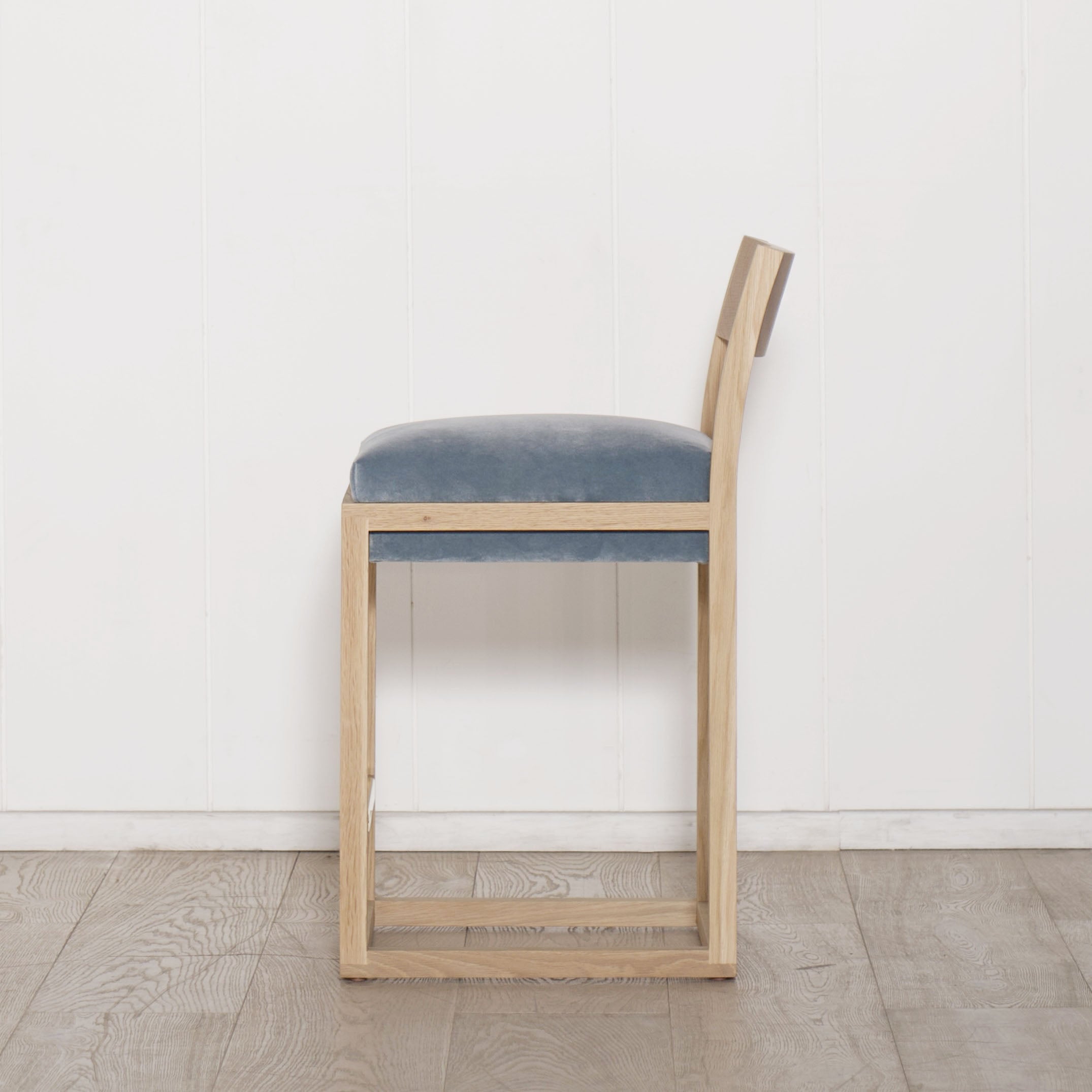 As Shown: Counter height: 18"W x 20"D x 33"H | Fabric: COM Sky Steel | Finish: Natural