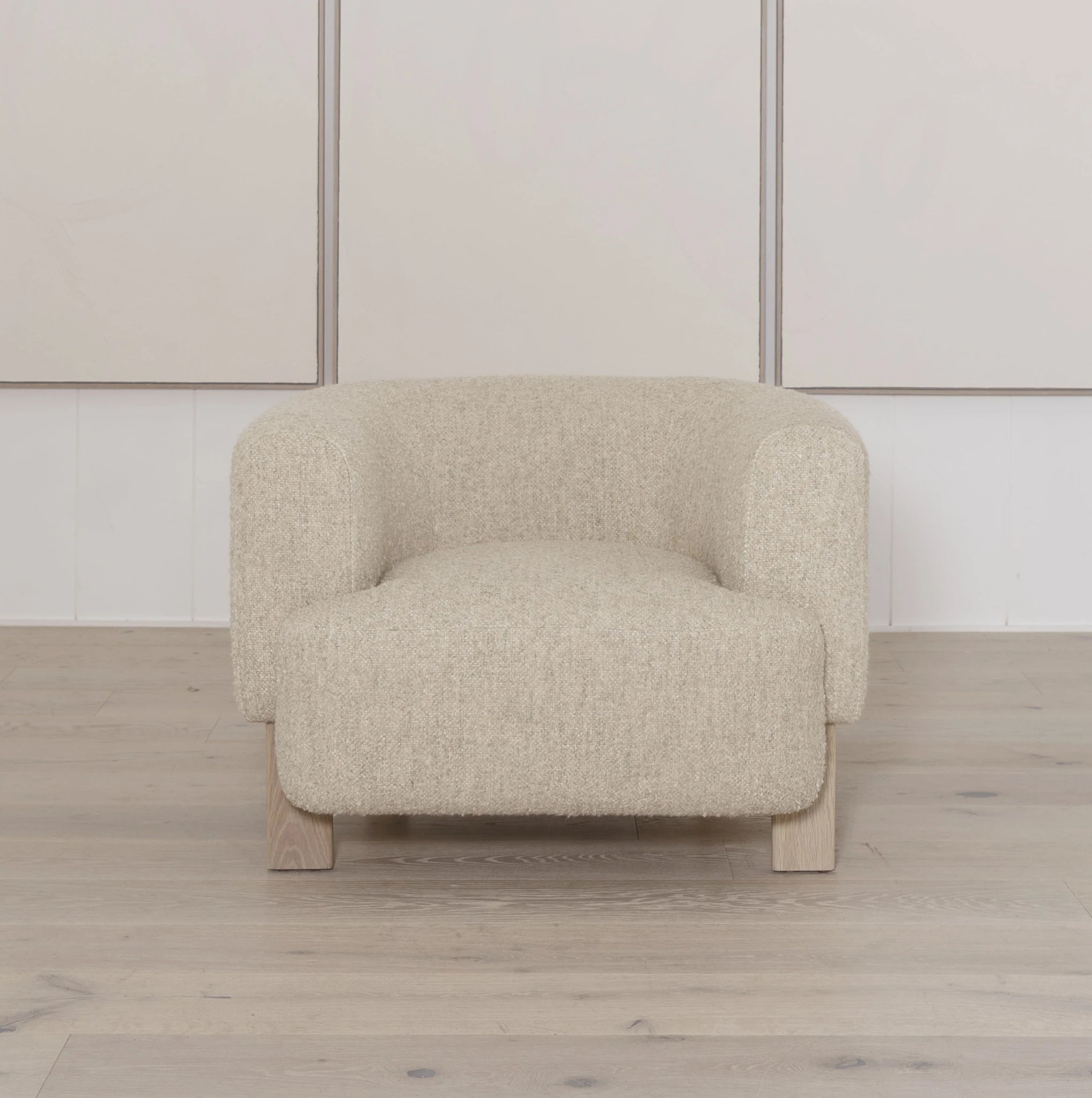 Palm Chair, Muskoka Living Collection - Shown in Berber Natural. Oak finished in Mint White / Natural