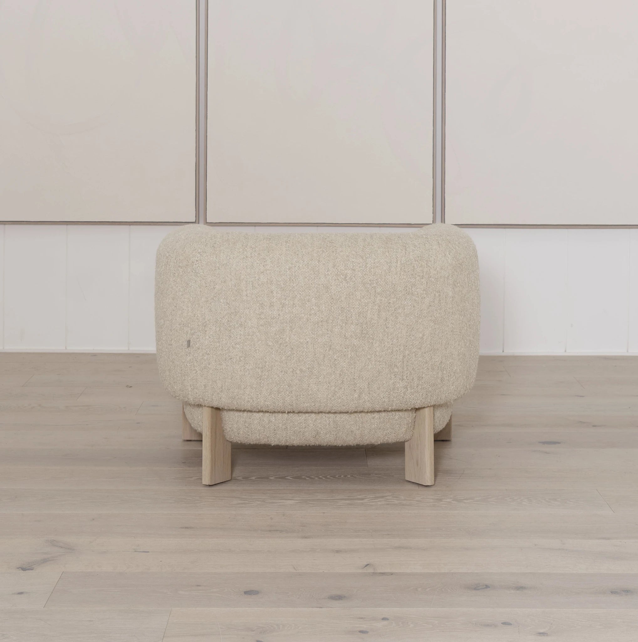 Palm Chair, Muskoka Living Collection - Shown in Berber Natural. Oak finished in Mint White / Natural