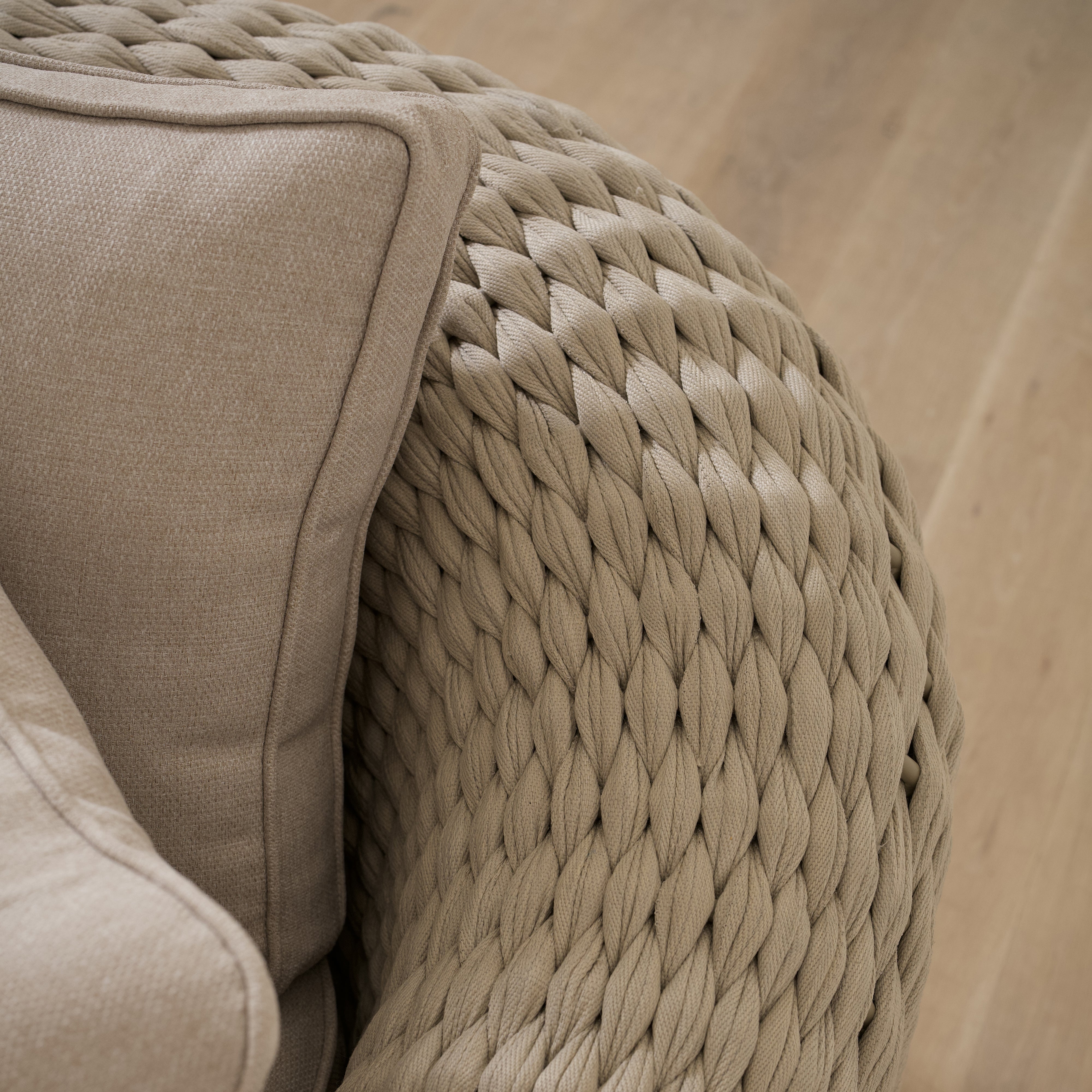 As Shown
Flax, Aluminum/Rope
