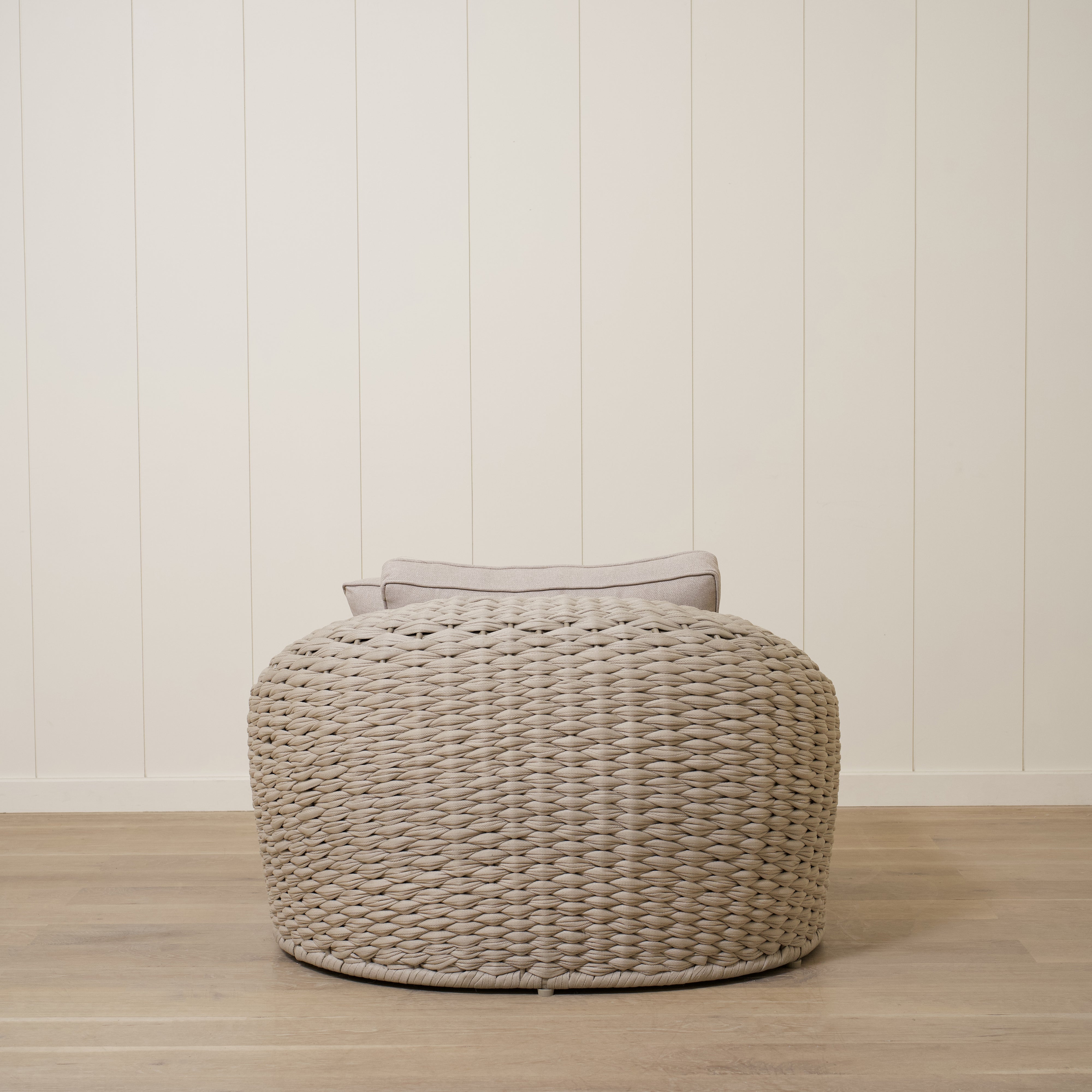 As Shown
Flax, Aluminum/Rope