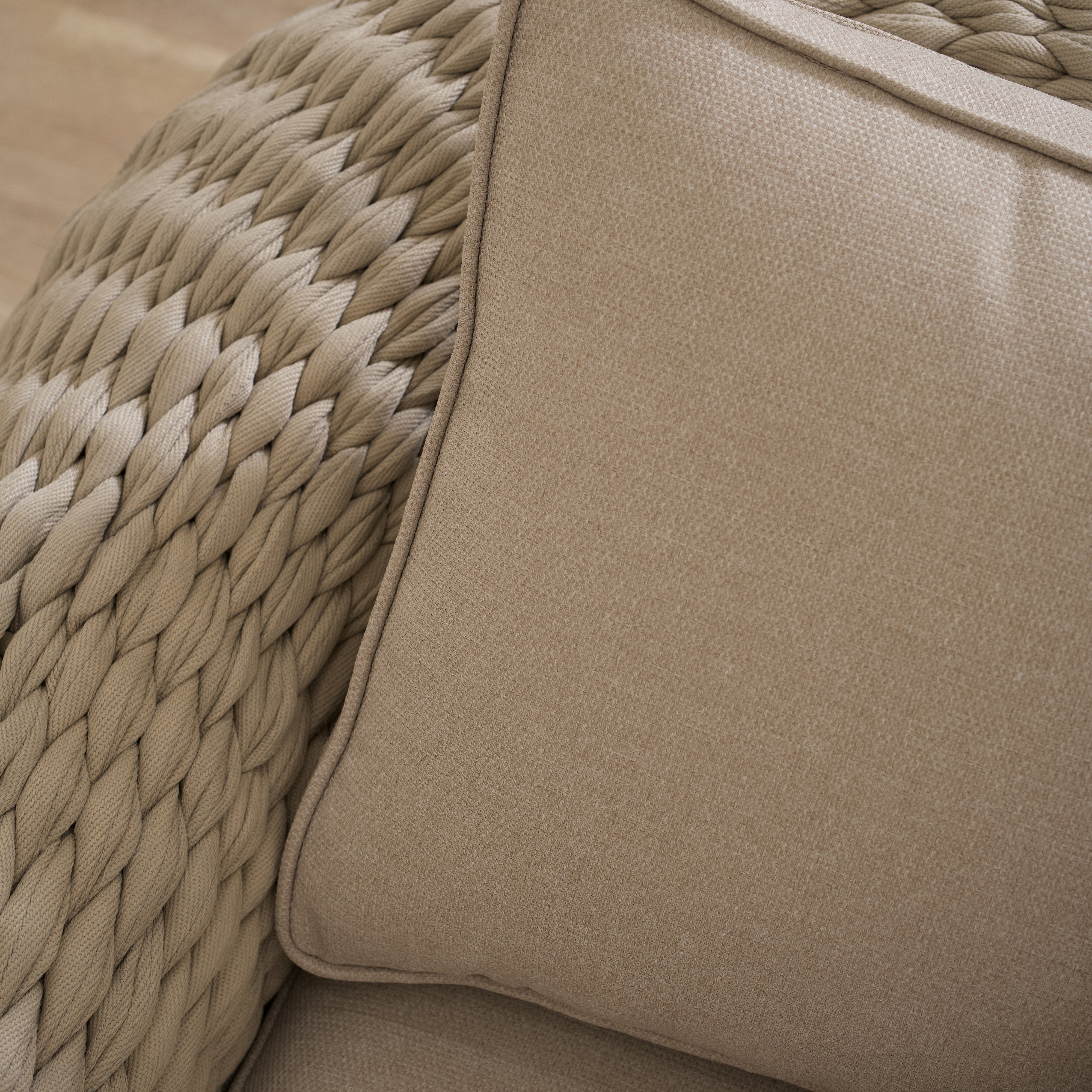 As Shown
Flax, Aluminum/Rope