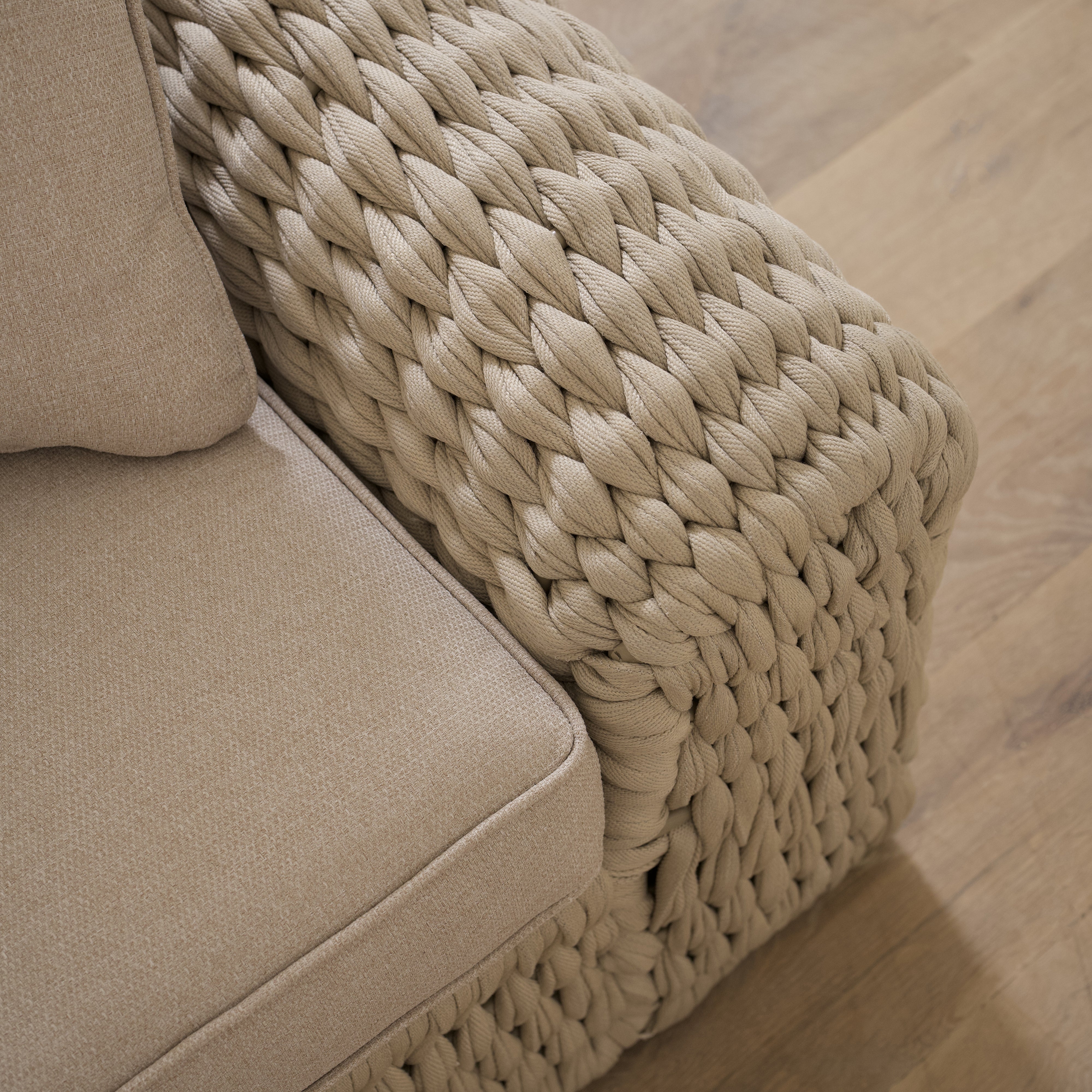 As Shown
Flax, Aluminum/Rope