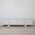 As Shown: Variant 1: SM - Wire brushed EdgeComb Grey