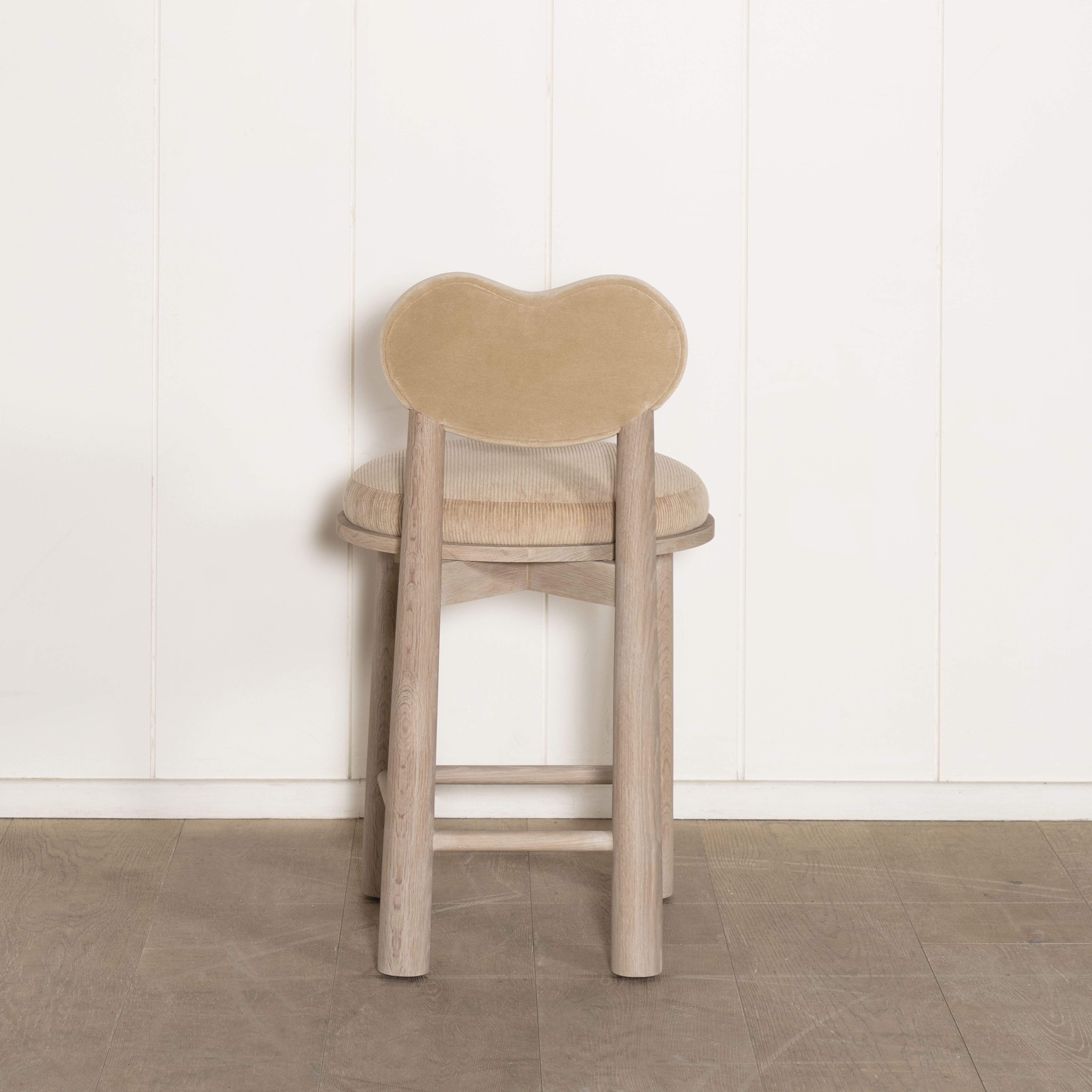 As Shown: in Sky Hemp back and Mila Cashew seat. Oak finished in Mint White Natural.