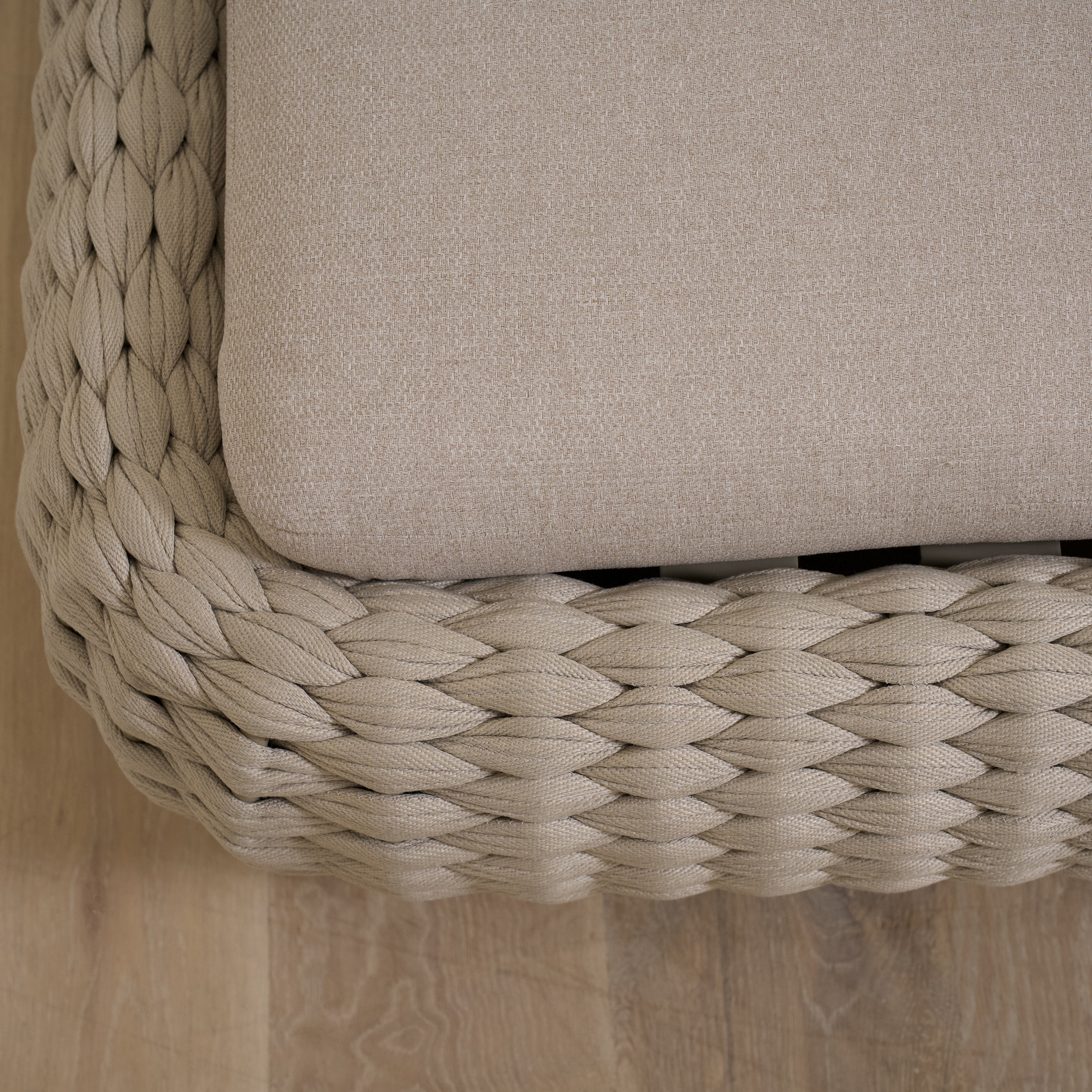 As Shown
Flax, Aluminum/Rope