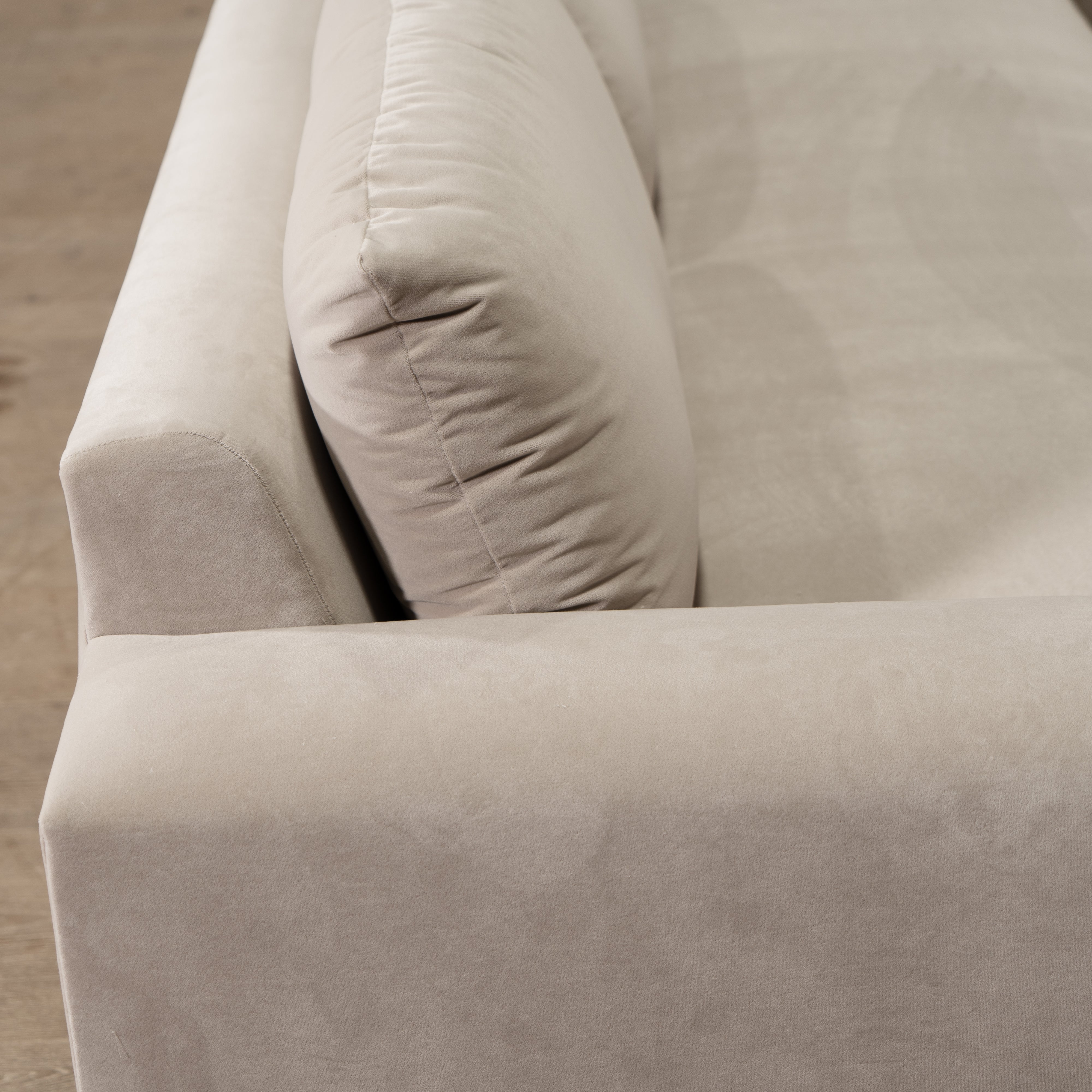 As Shown: in Sky Flax, Mint White Natural finish.